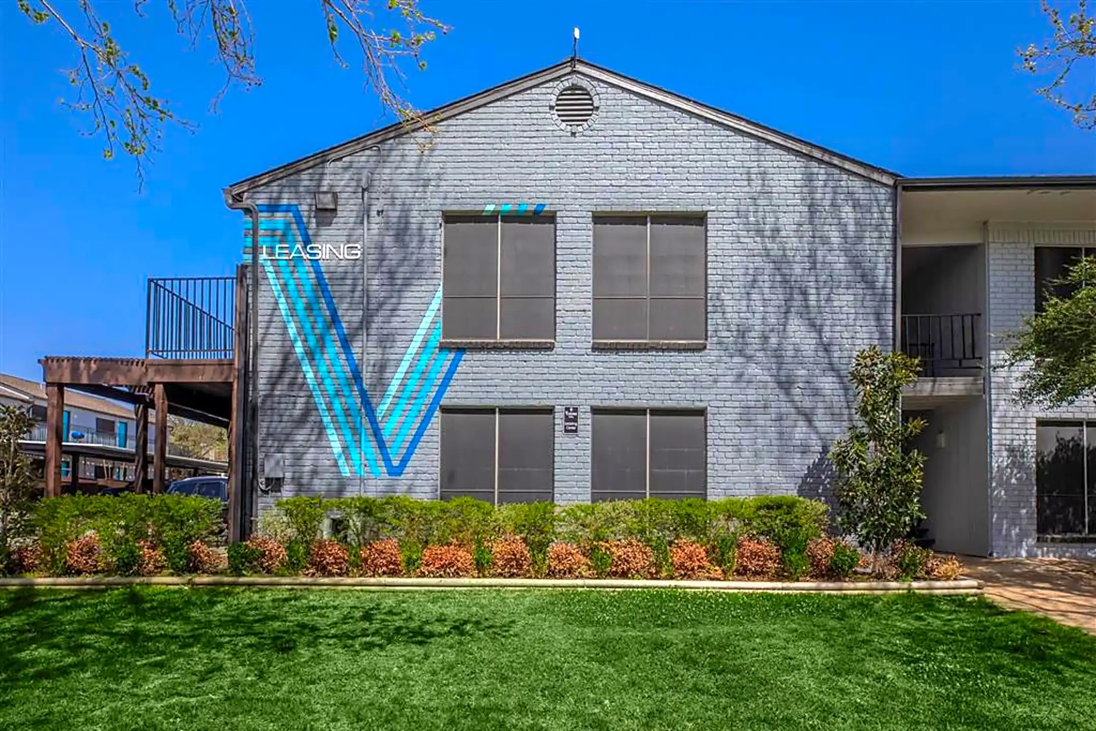 Ventana at Valwood 14221 Heritage Cir Farmers Branch, TX Apartments