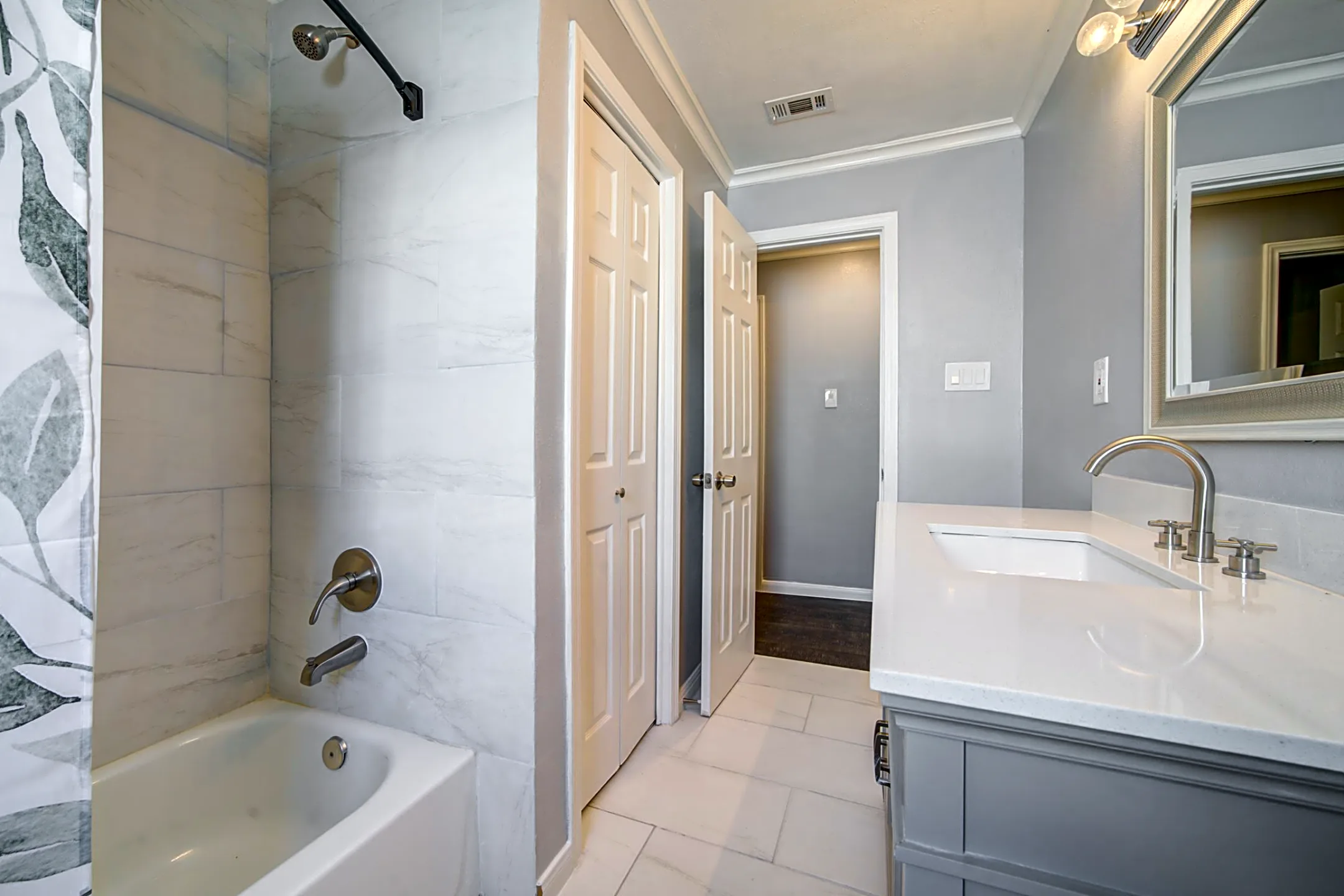 Bathroom - Room For Rent - Houston, TX