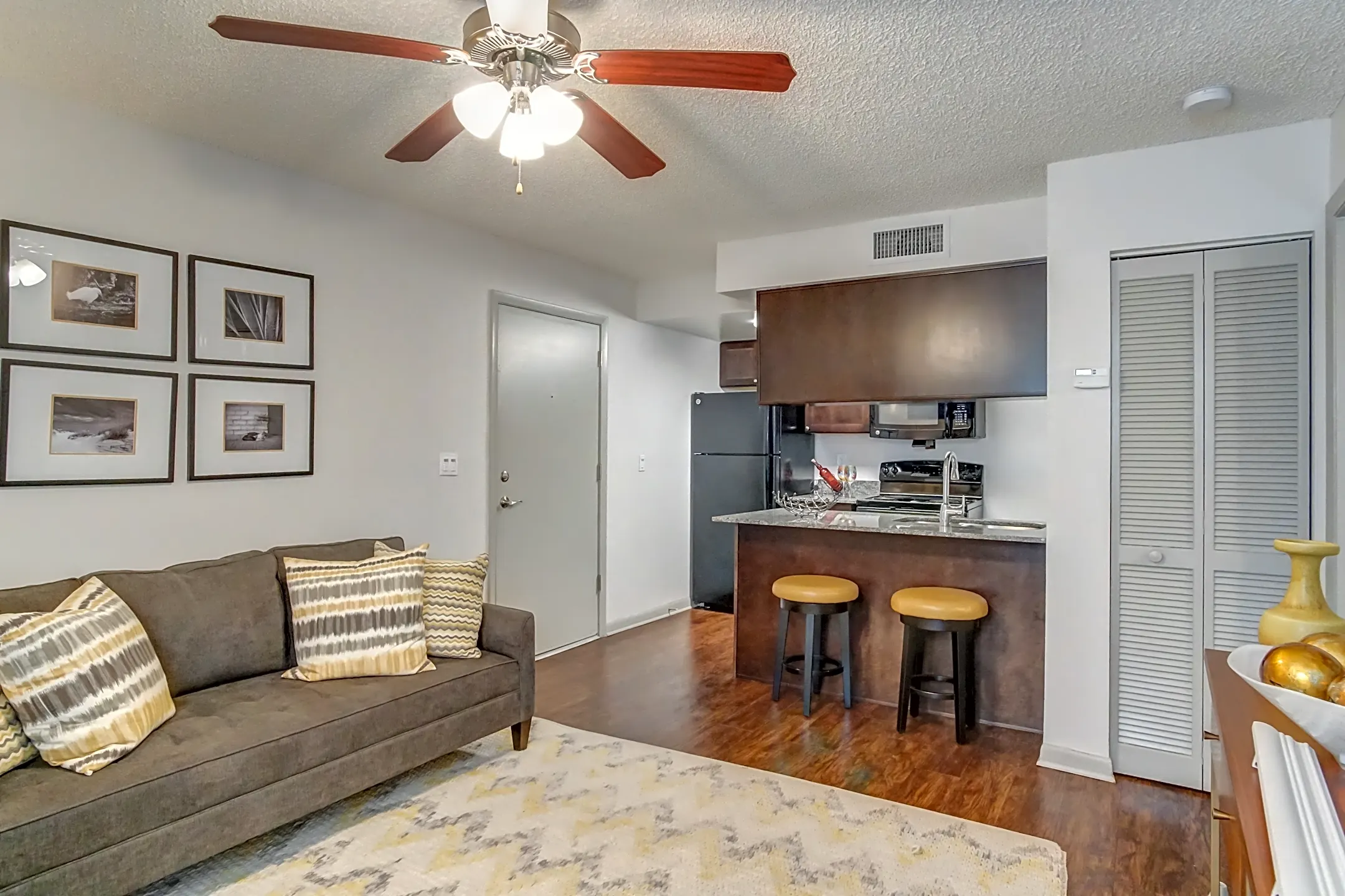 Valrico Station Apartments Valrico, FL 33594