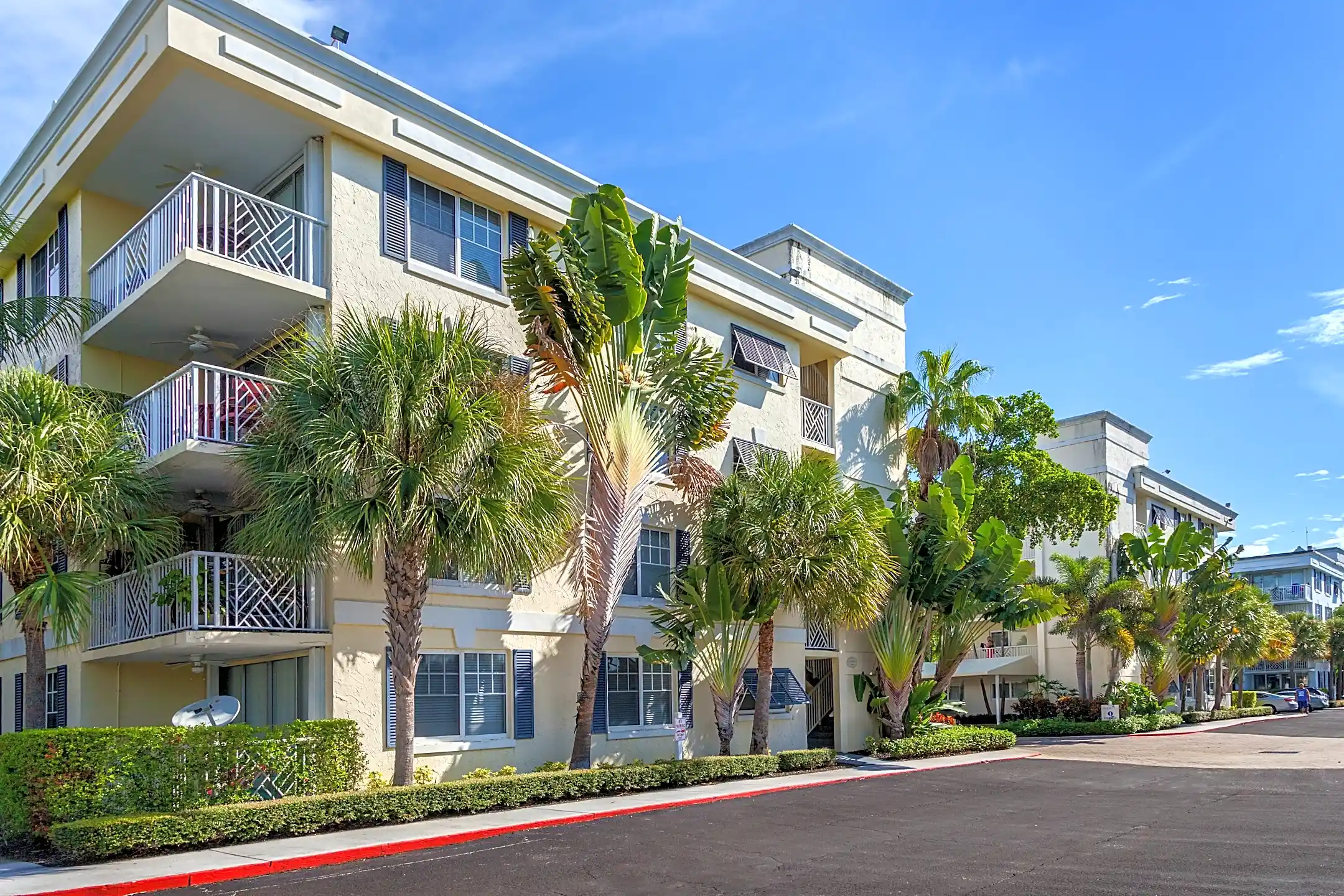 Bermuda Cay 651 E Woolbright Rd Boynton Beach, FL Apartments for