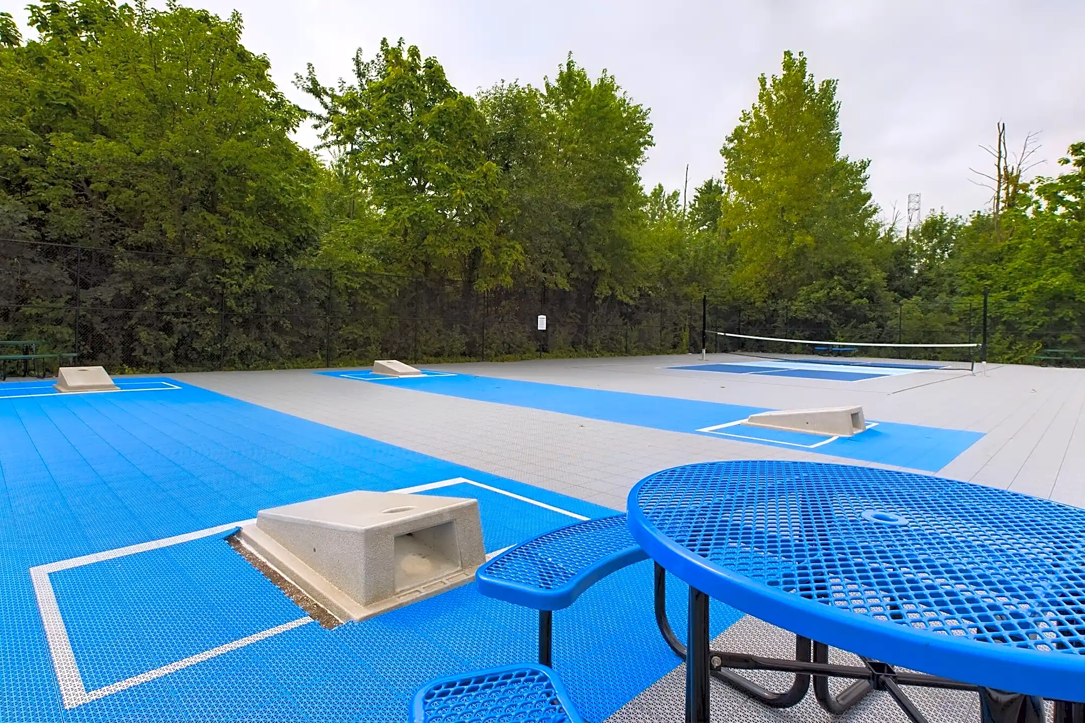 Stone Ridge Apartments & Townhomes at the Ridge 7111 Vedder Pl