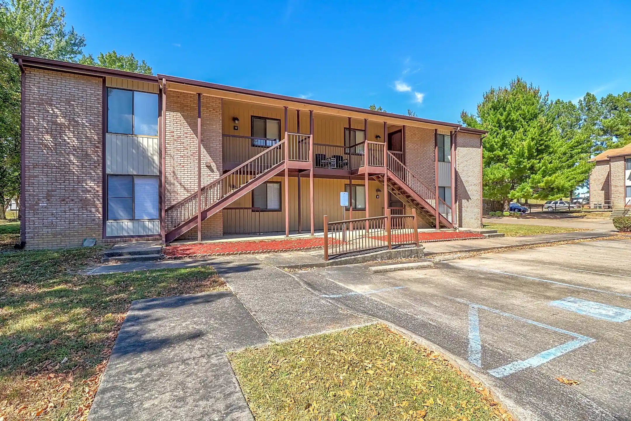 Creekside Apartments Marion, KY 42064