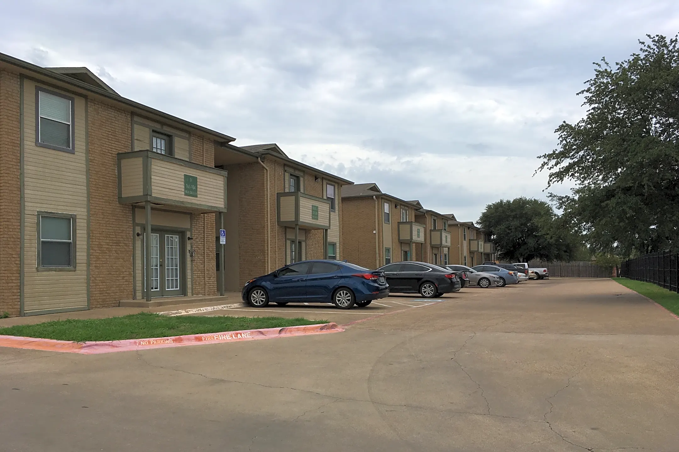 Park Dale Lane Apartments Fort Worth, TX 76108