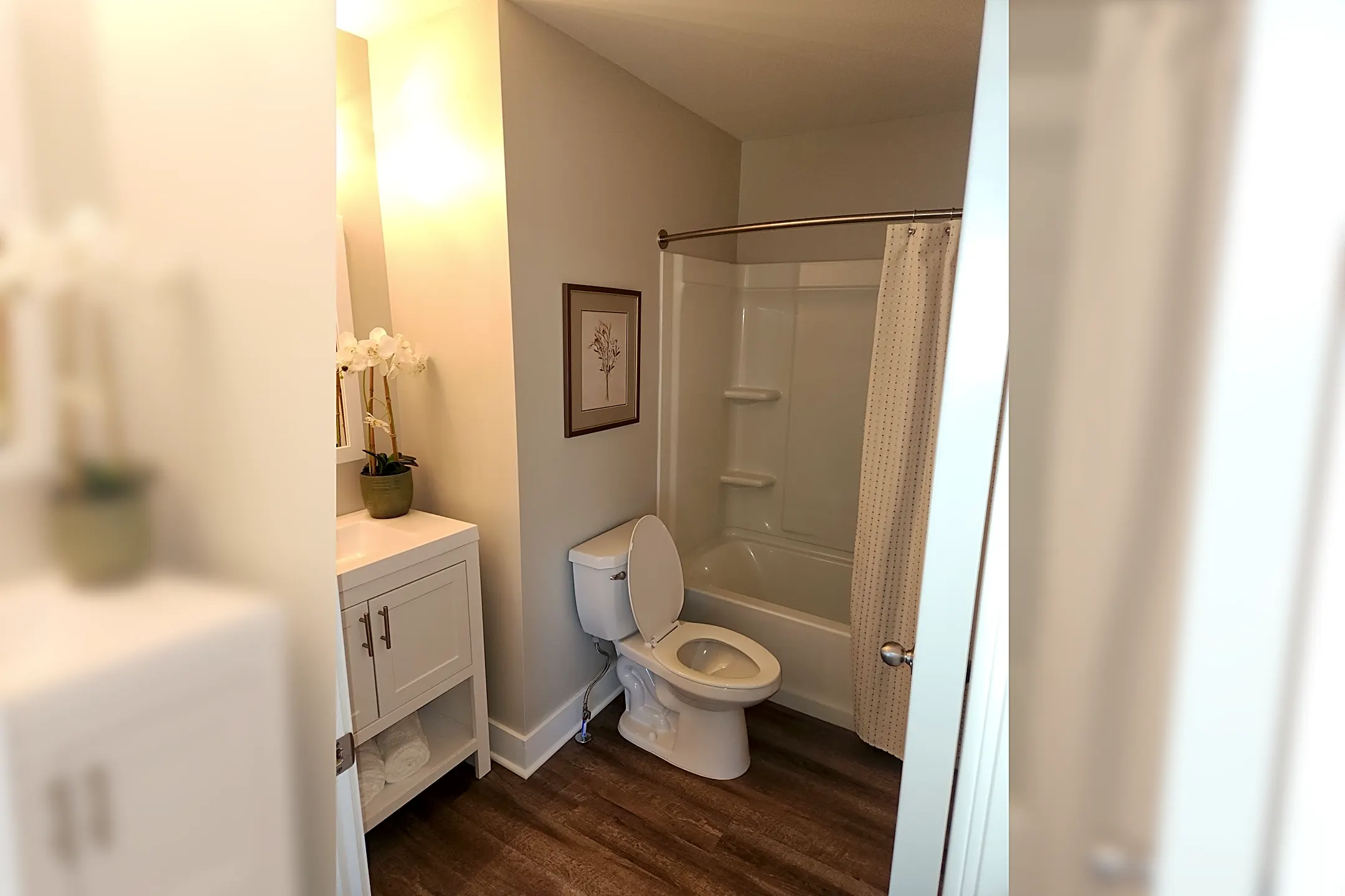 Westlake Place Apartments 825 West Lake Street South Lyon, MI