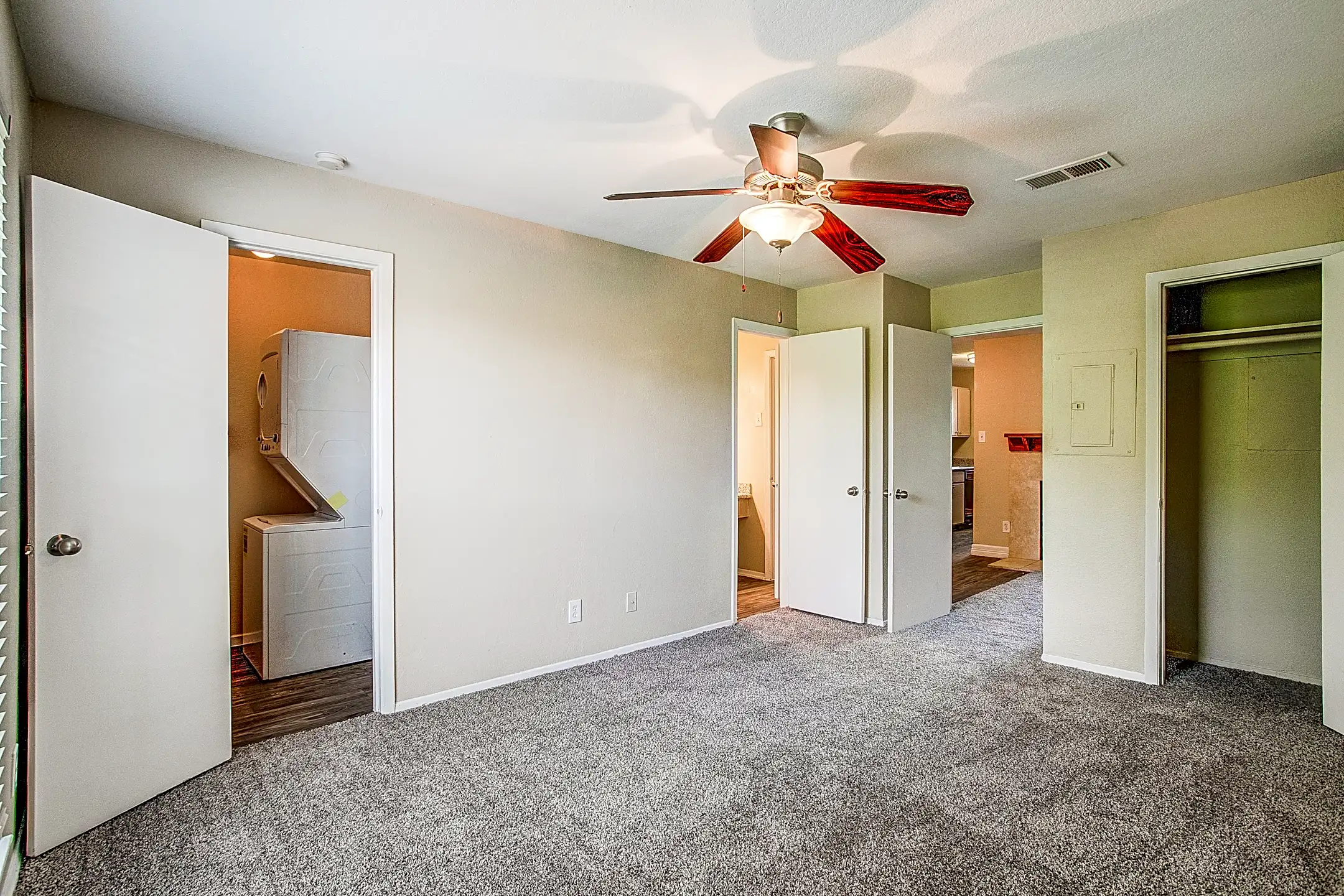 Riviera Apartments 11700 Audelia Rd Dallas, TX Apartments for Rent