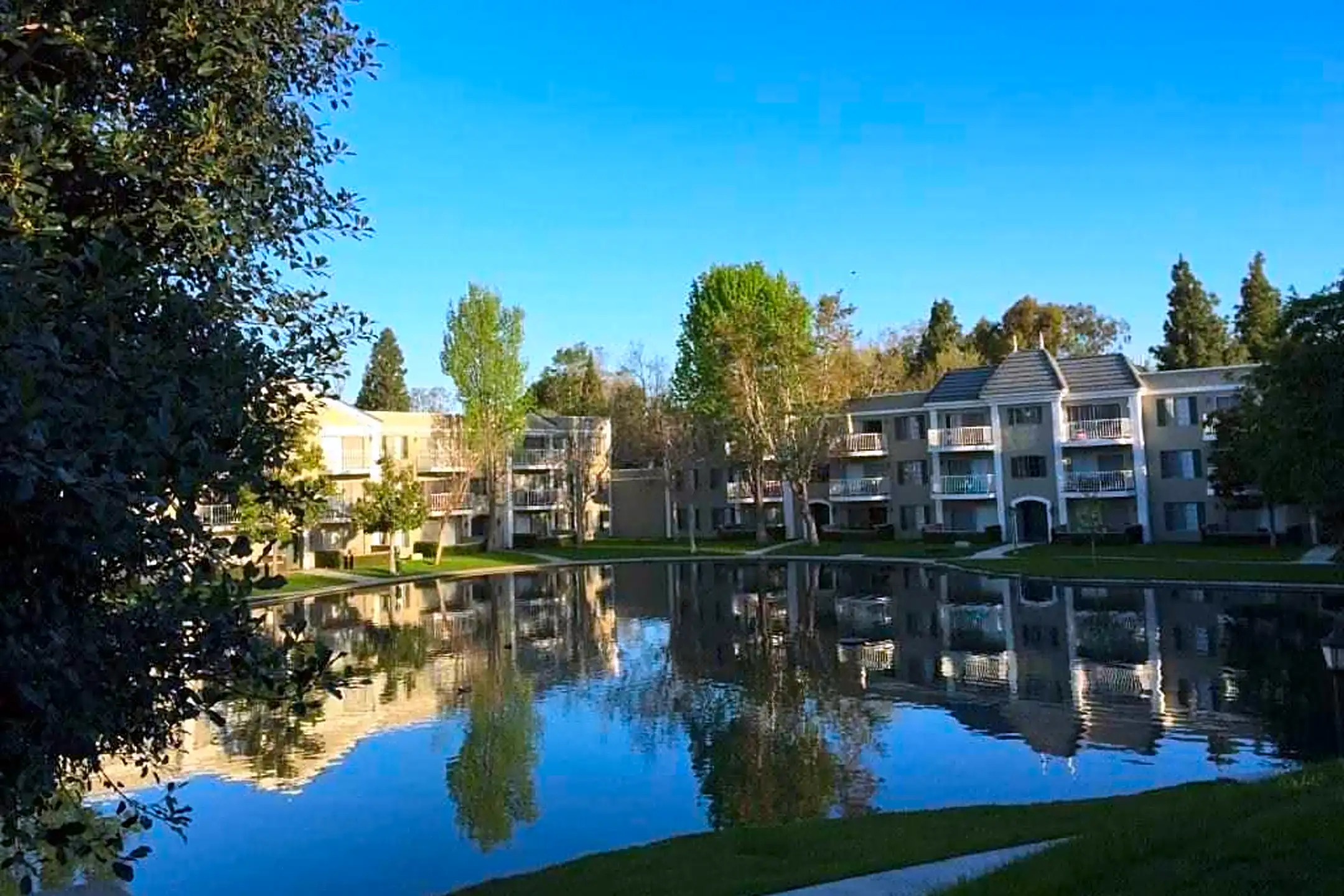 Lake - Versailles On The Lake - Santa Ana, CA