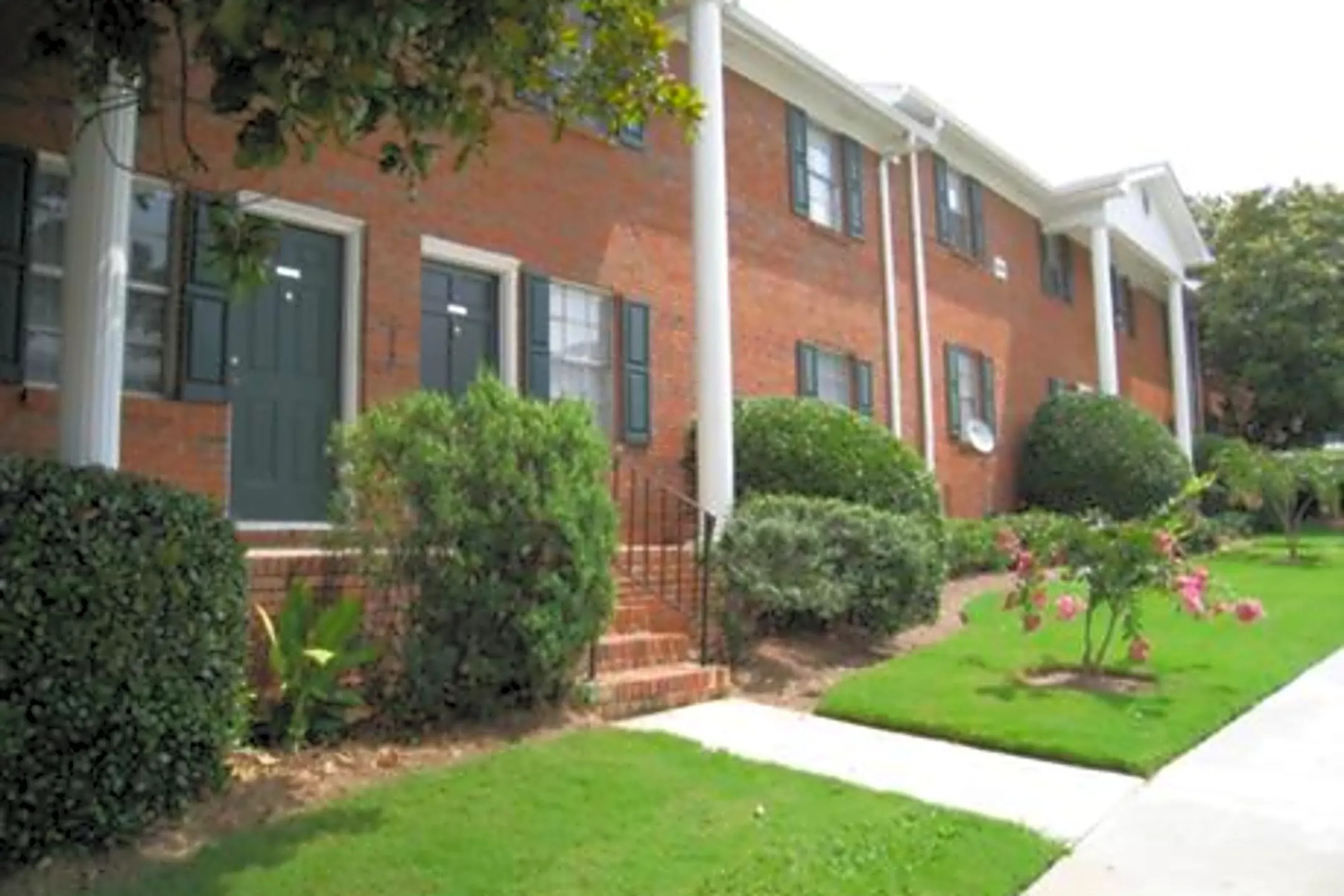 The Lexington Apartments 3073 Washington Rd Atlanta, GA Apartments