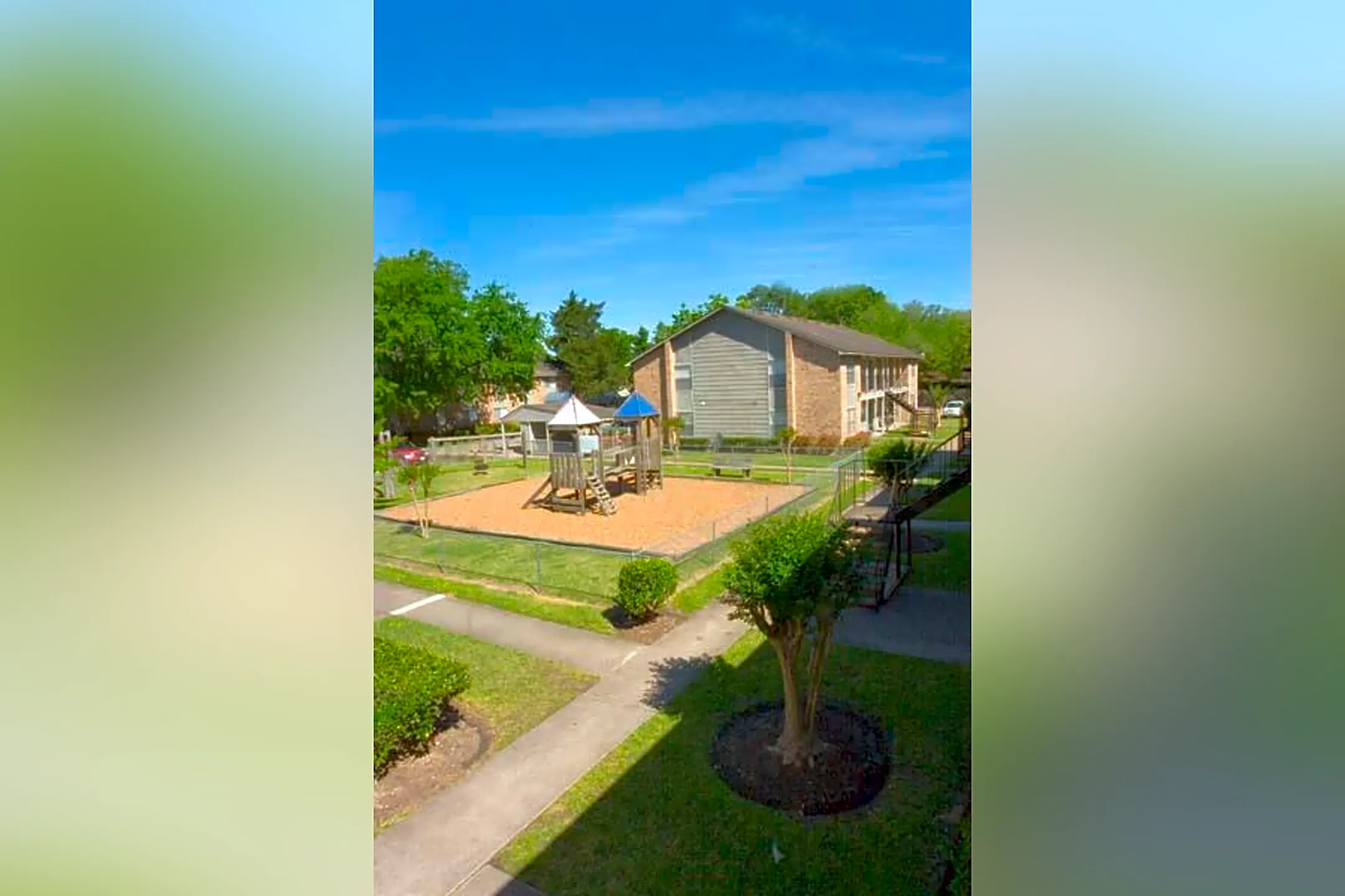 Cedar Wood Apartment Homes Apartments Alvin, TX 77511