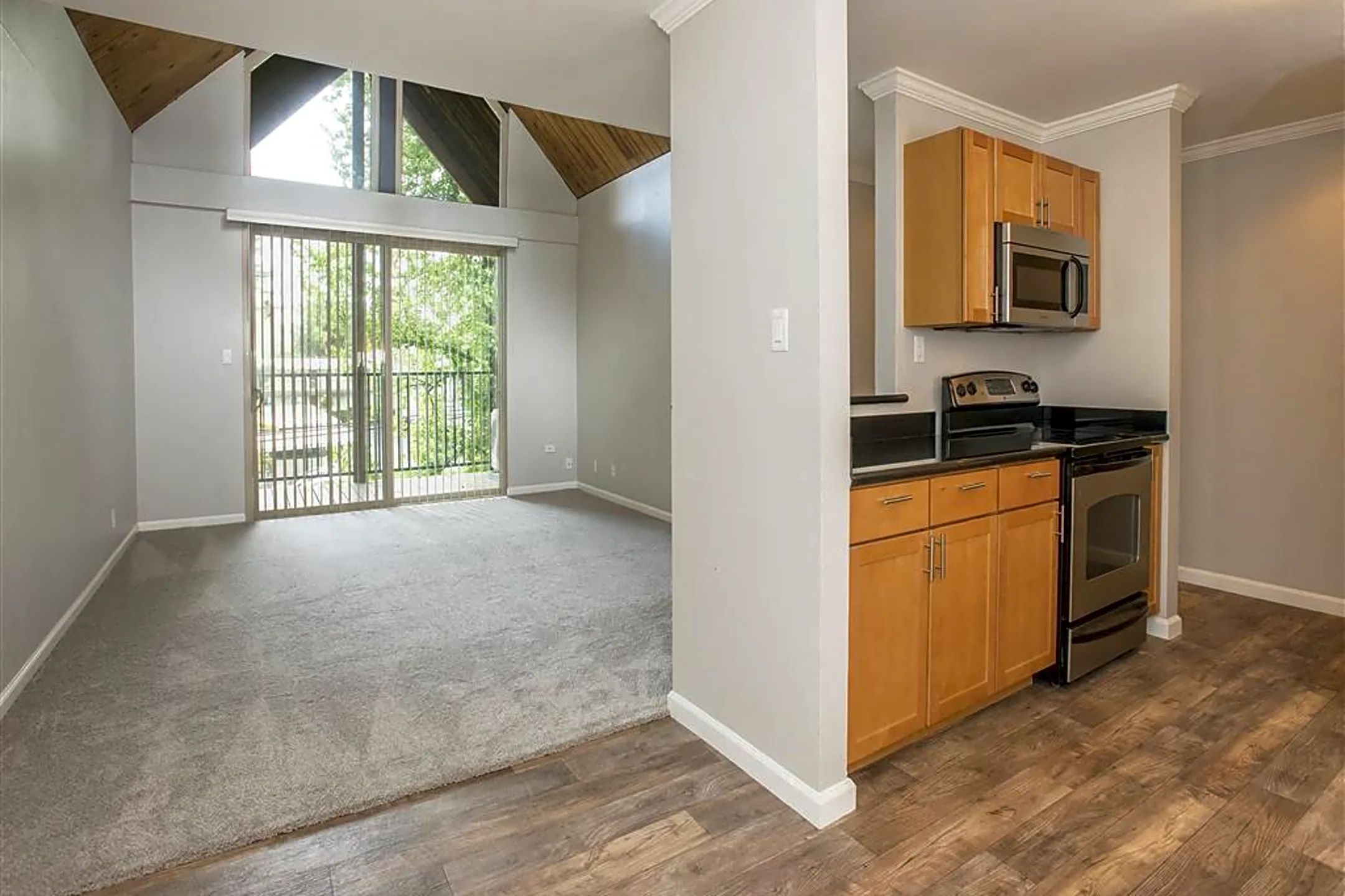 Trinity House 1812 Trinity Ave Walnut Creek, CA Apartments for Rent