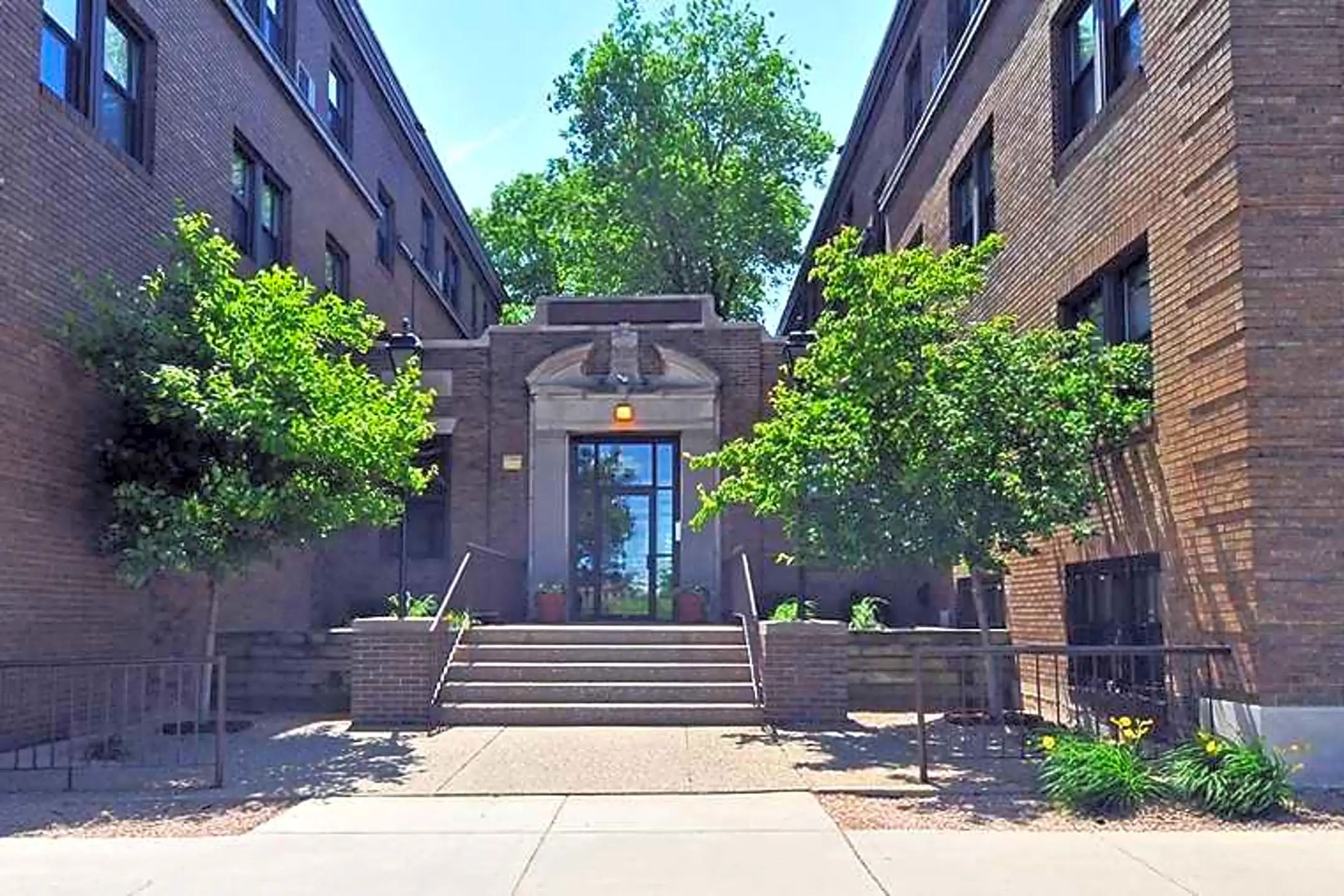 The Alden Apartments - 1205 Hawthorne Ave | Minneapolis, MN for Rent ...