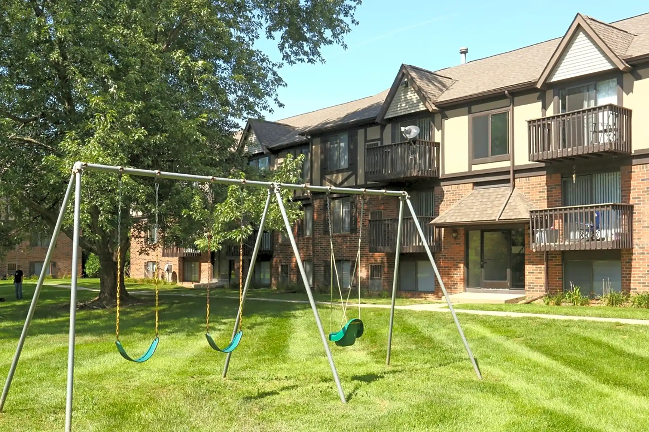 Holly Ridge Apartments Holly, MI 48442