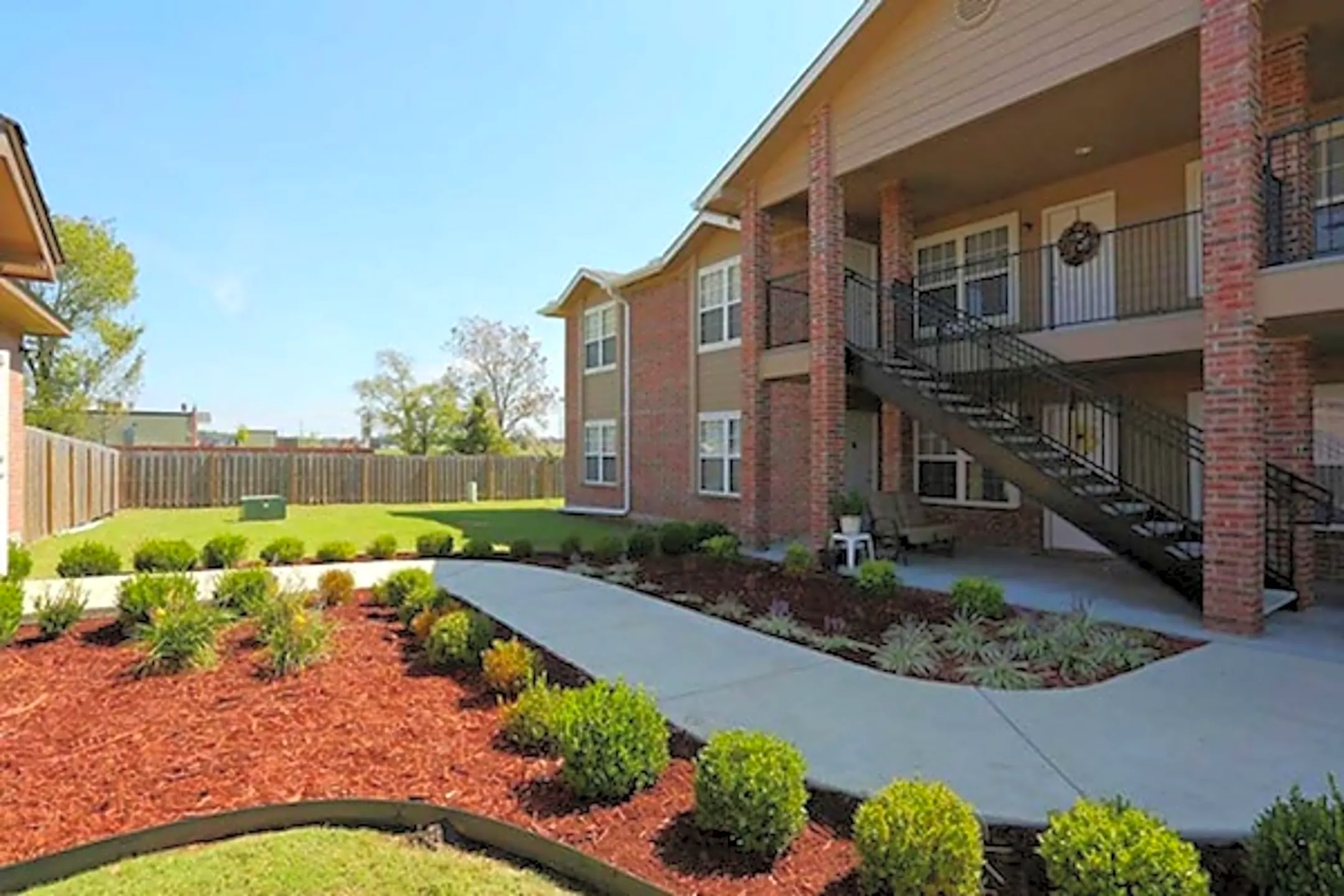 Pines At Southridge 201 Southridge Rd Tahlequah, OK Apartments for