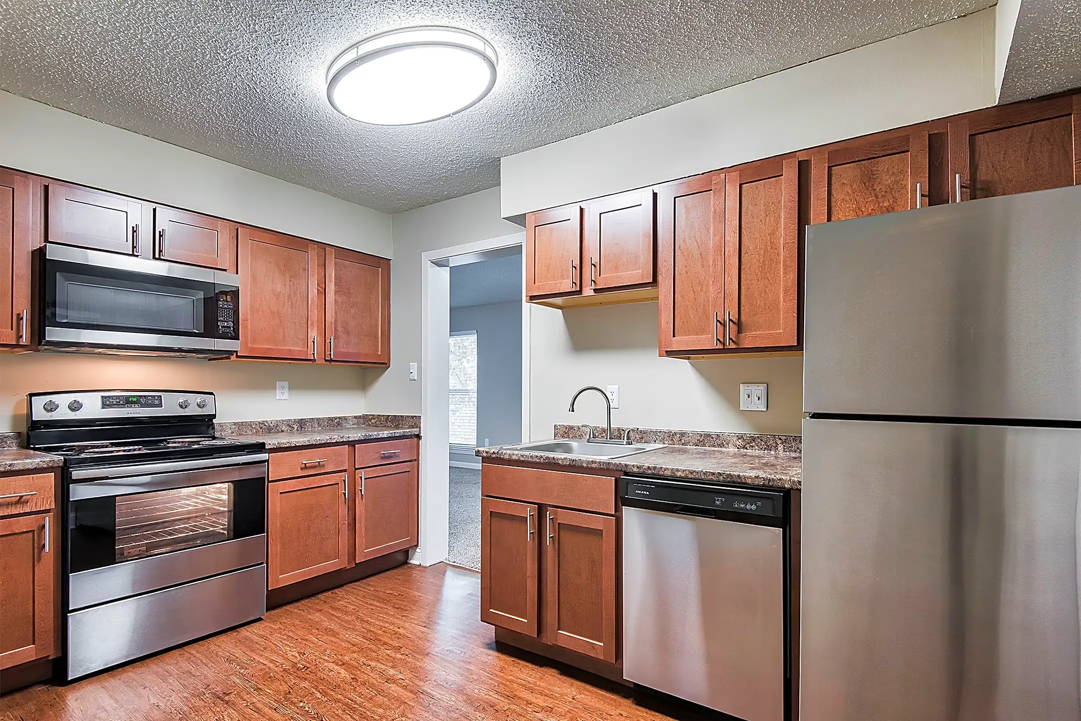 Farmington Gates 2216 Brierbrook Rd Germantown, TN Apartments for