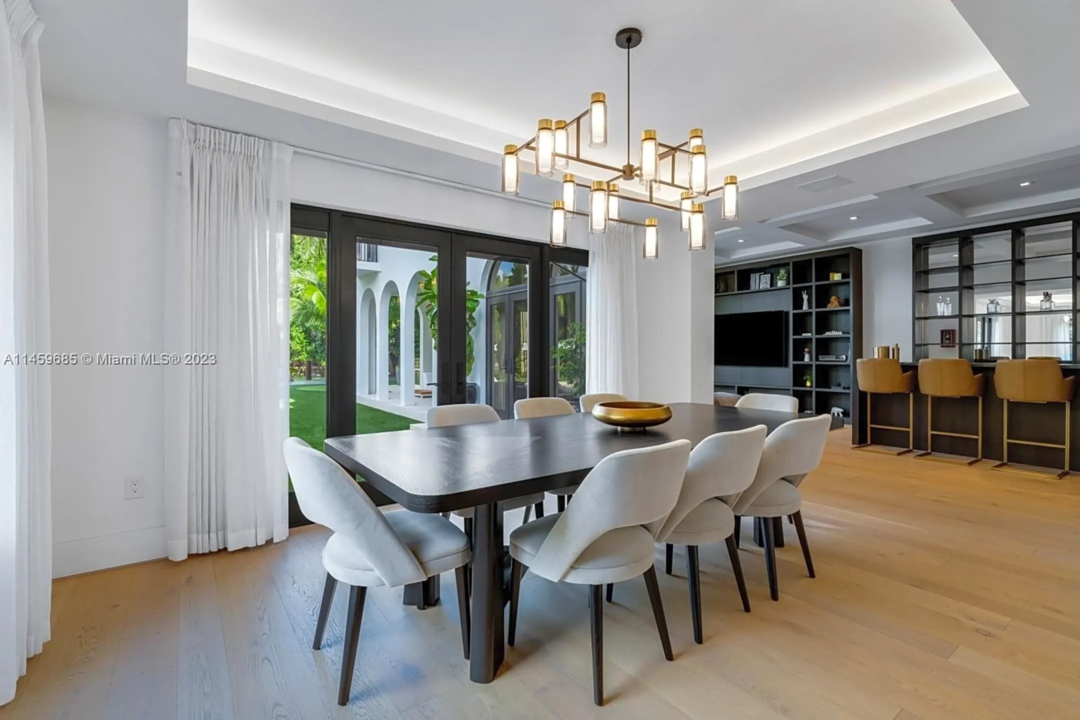 Dining Room - 1221 W 48th St - Miami Beach, FL