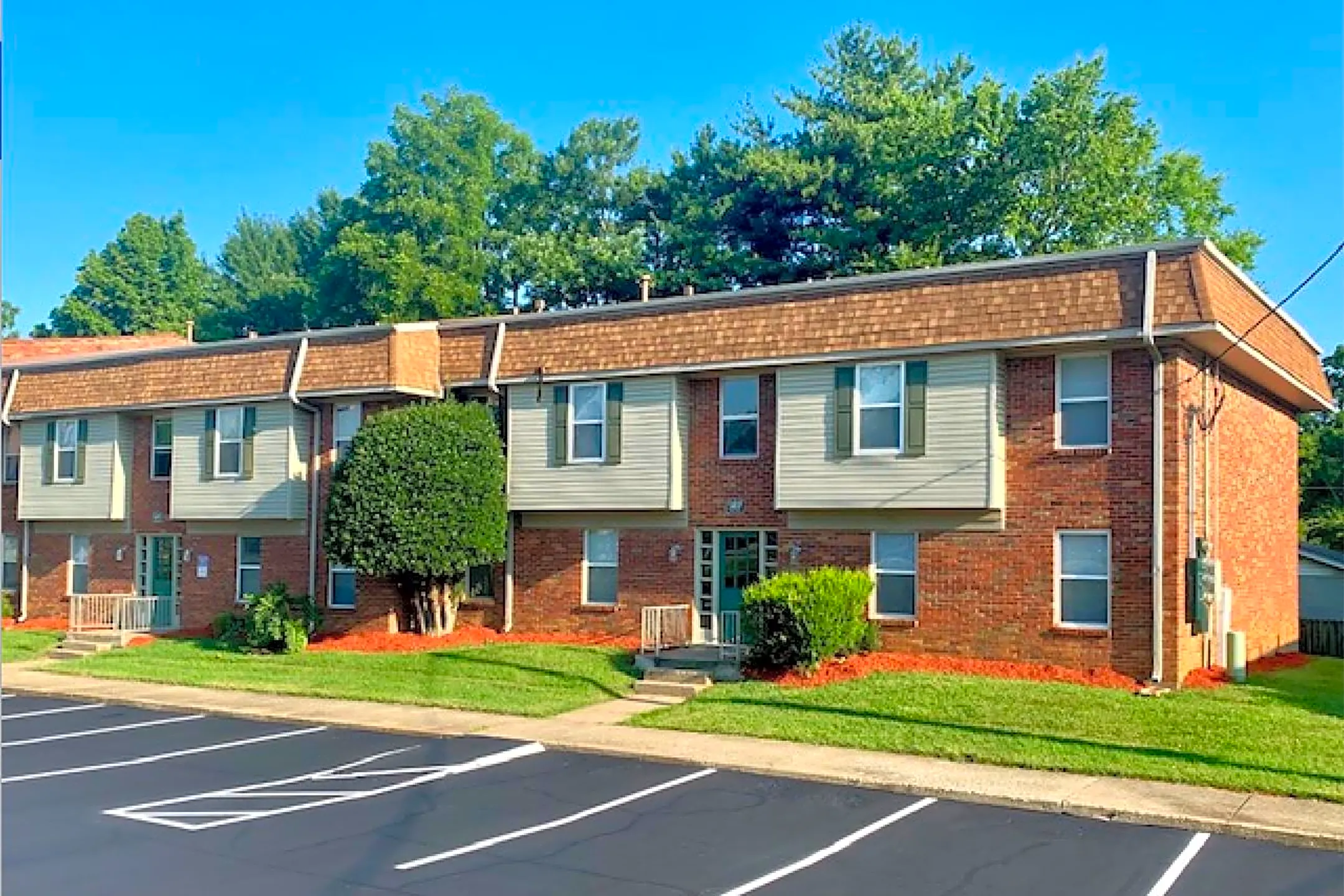 5315 Outer Loop Apartments Louisville, KY 40219