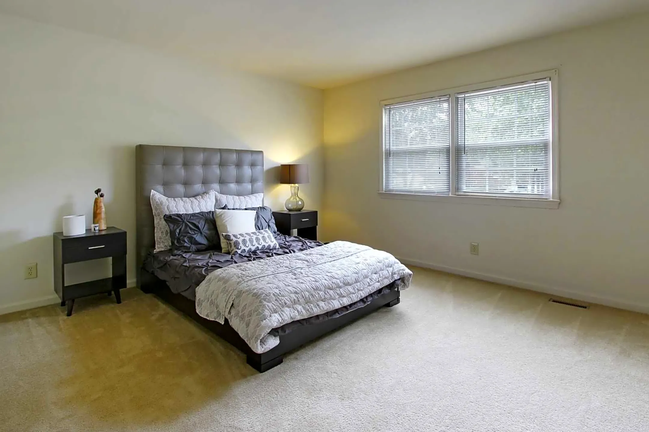 Bedroom - Uptown Apartments - Newport News, VA