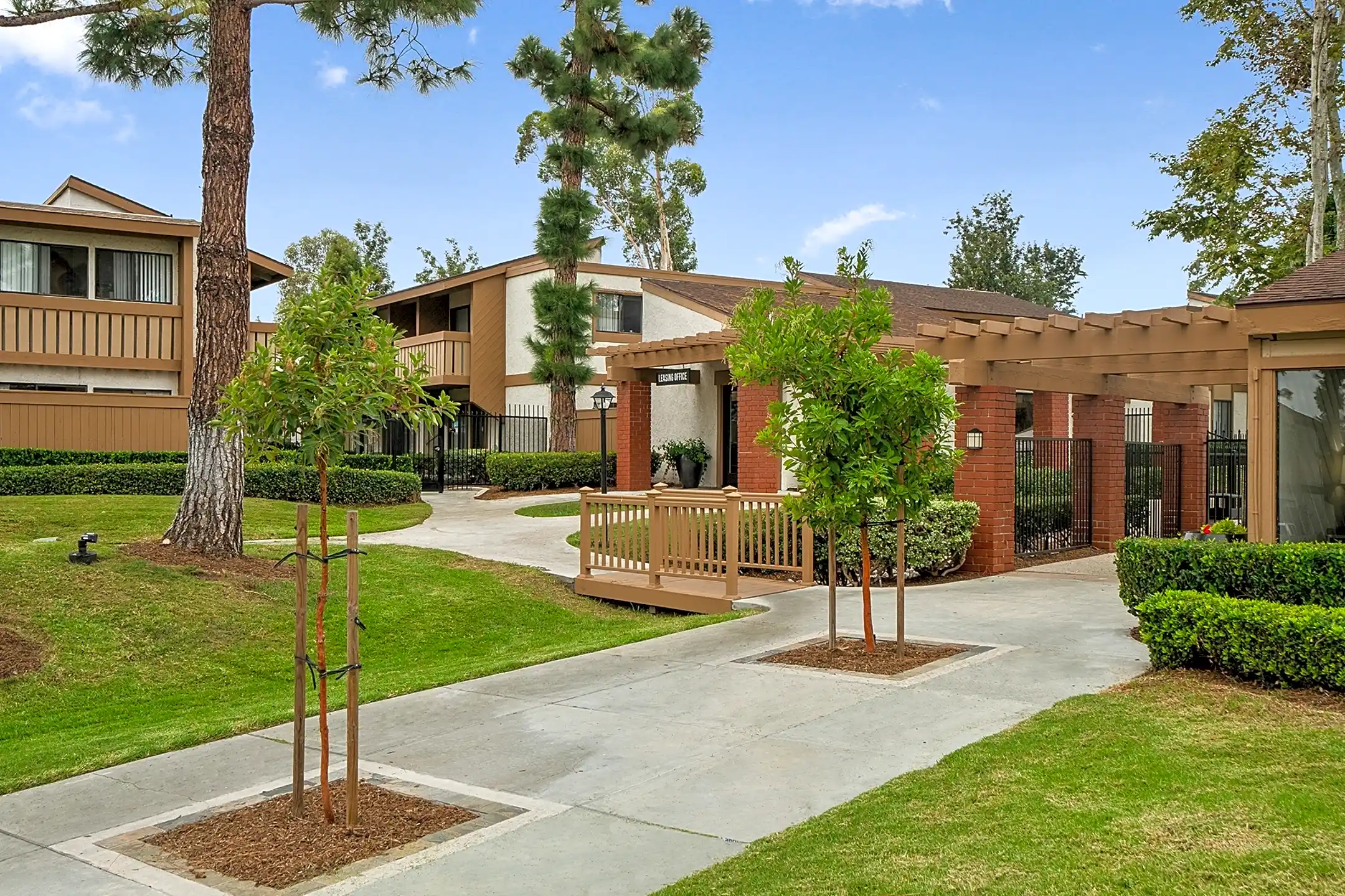 Alicia Village 25211 Stockport St Laguna Hills, CA Apartments for