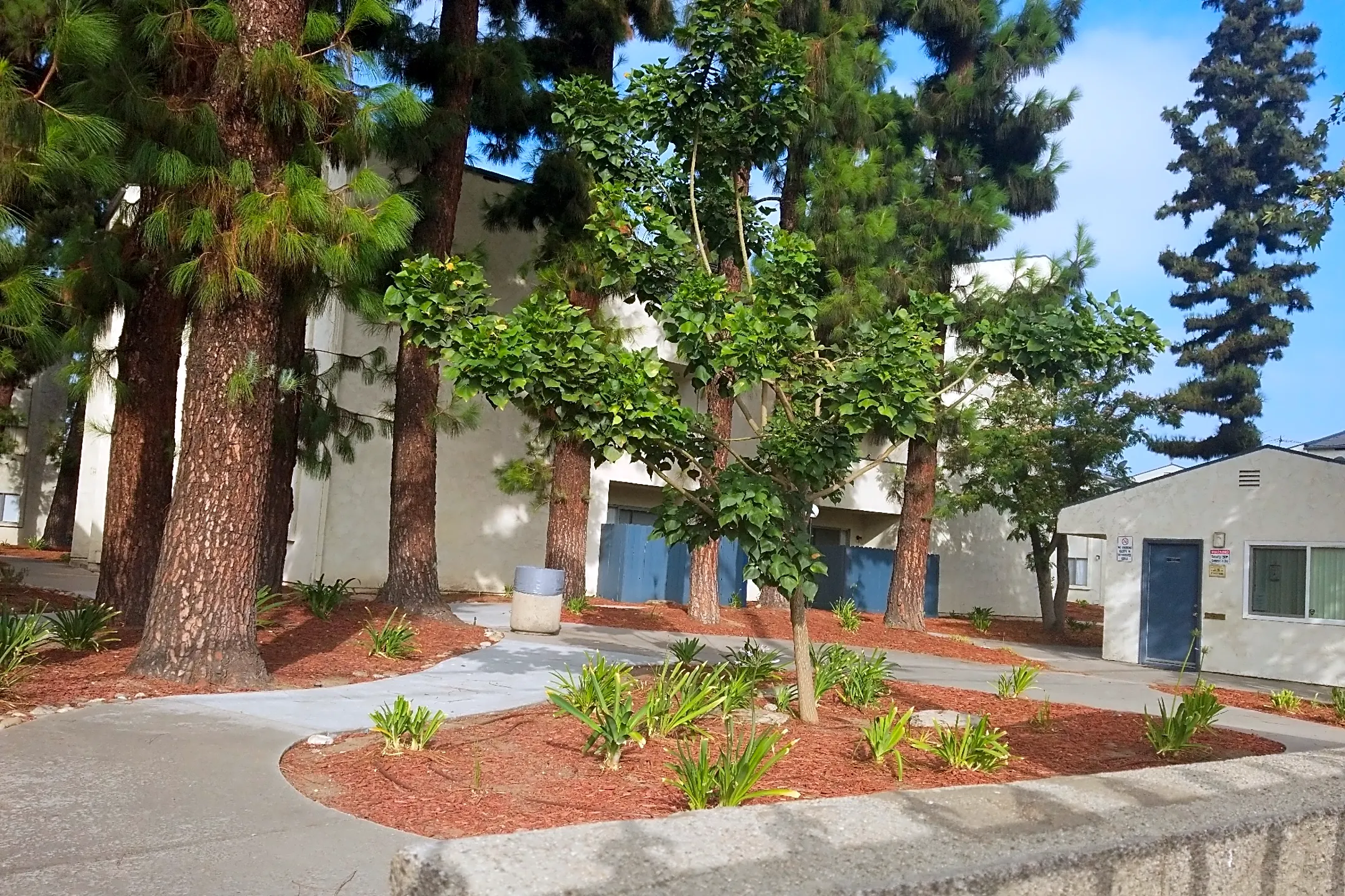 Arleta Apartments For Rent