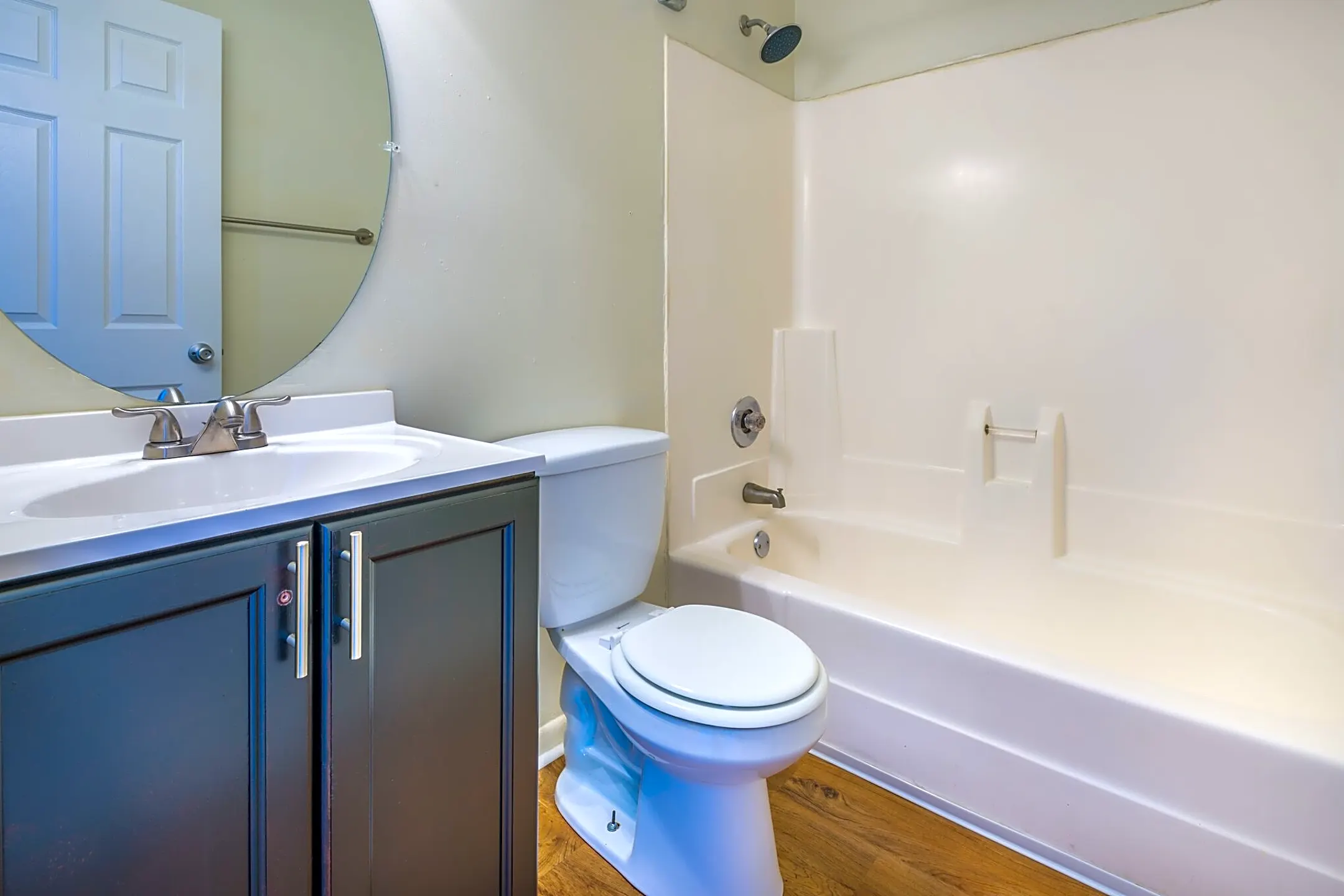 Cross Creek Cove 855 King Arthur Dr Fayetteville, NC Apartments for