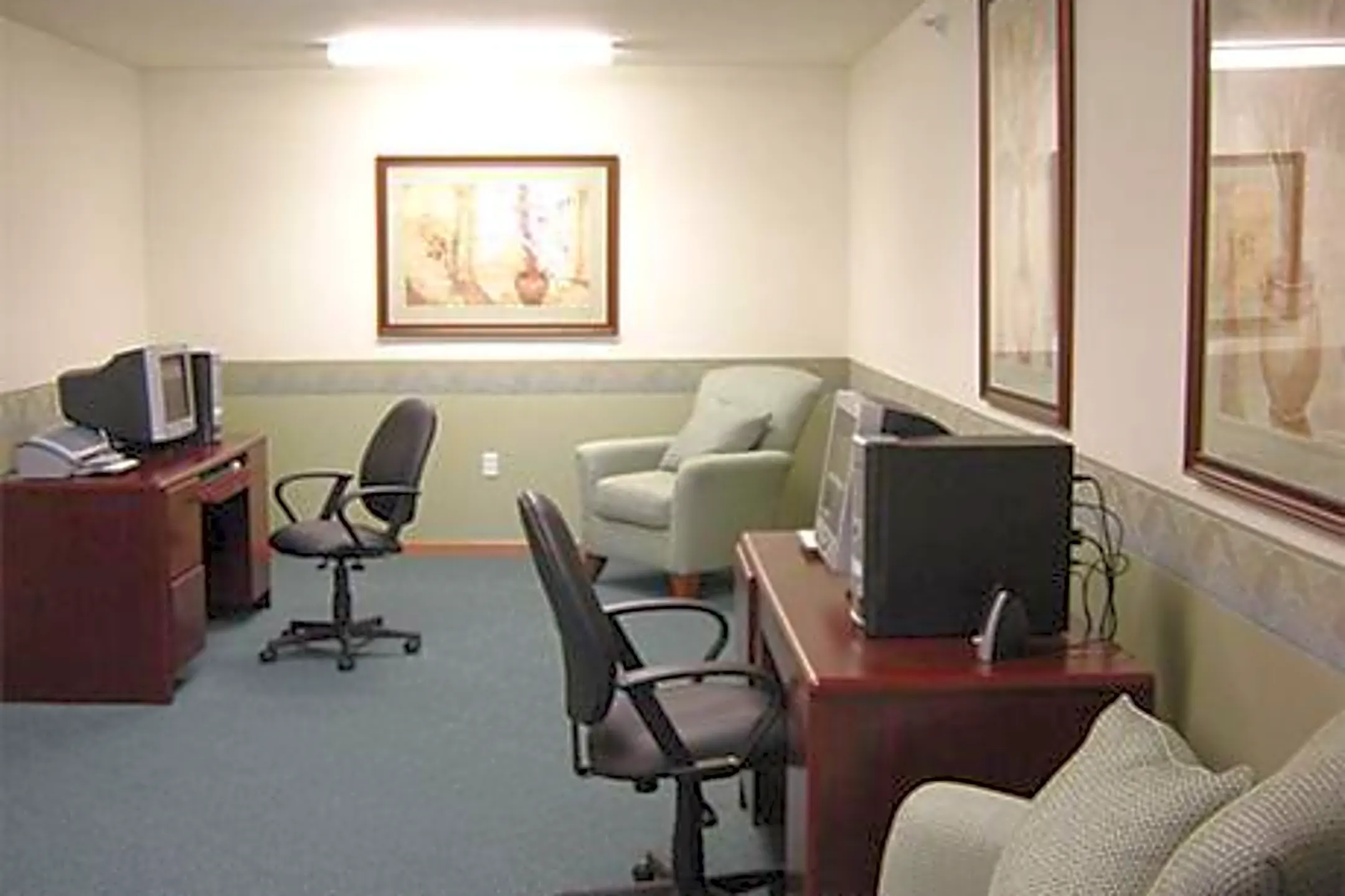 Quail Pointe 1088 Quail Ct Pewaukee, WI Apartments for Rent Rent.