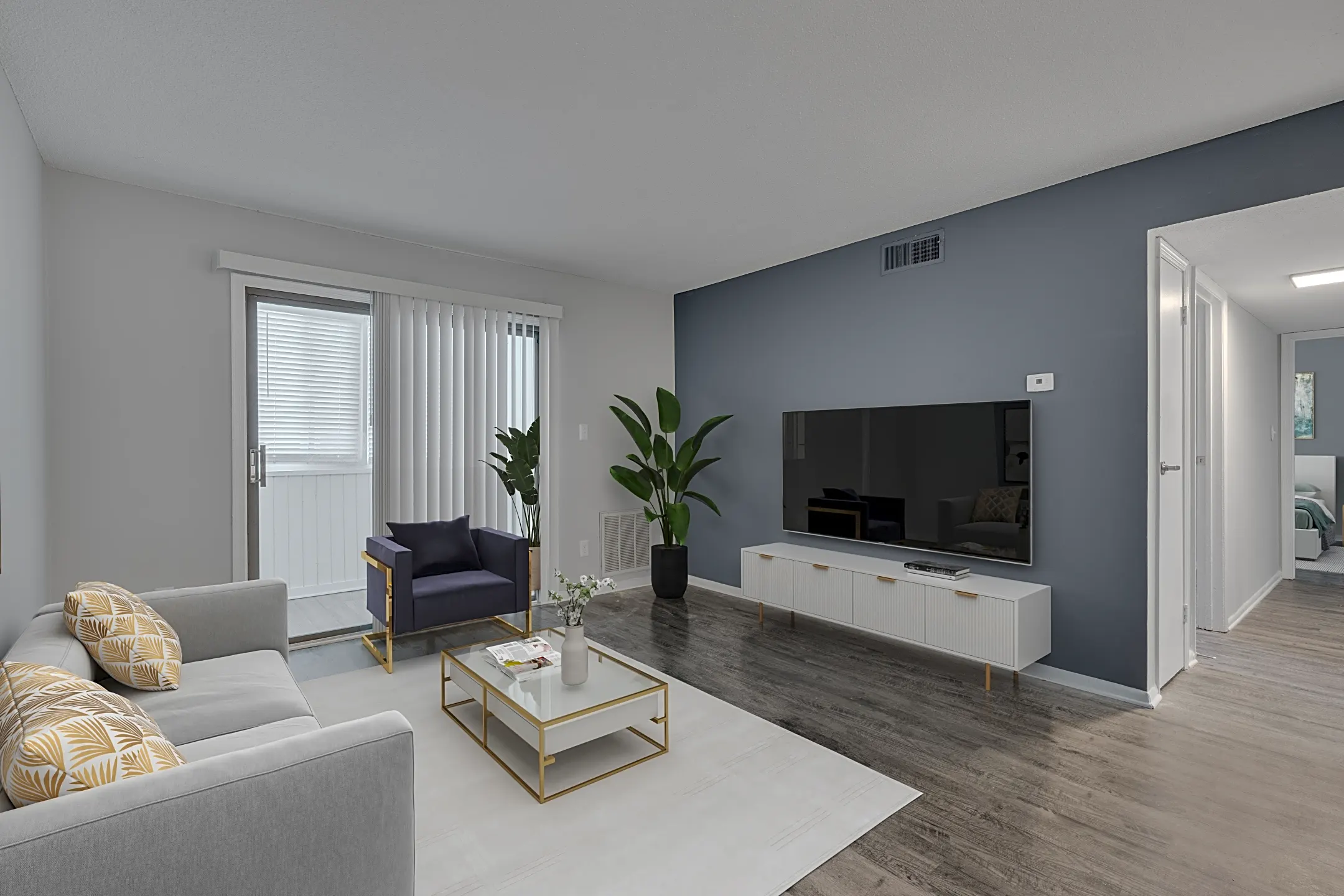 Living Room - The Pointe Apartments - Burlington, NC