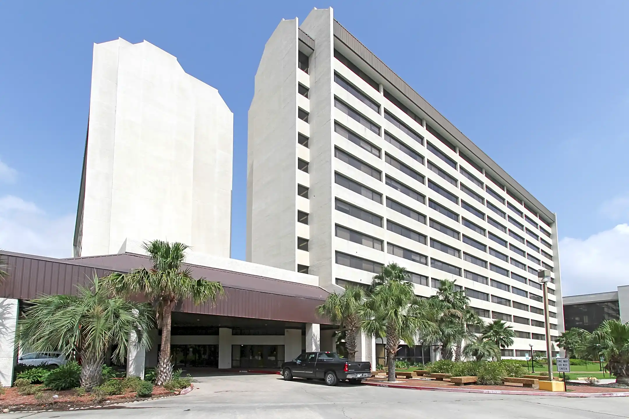 Towers Baton Rouge, LA 70810