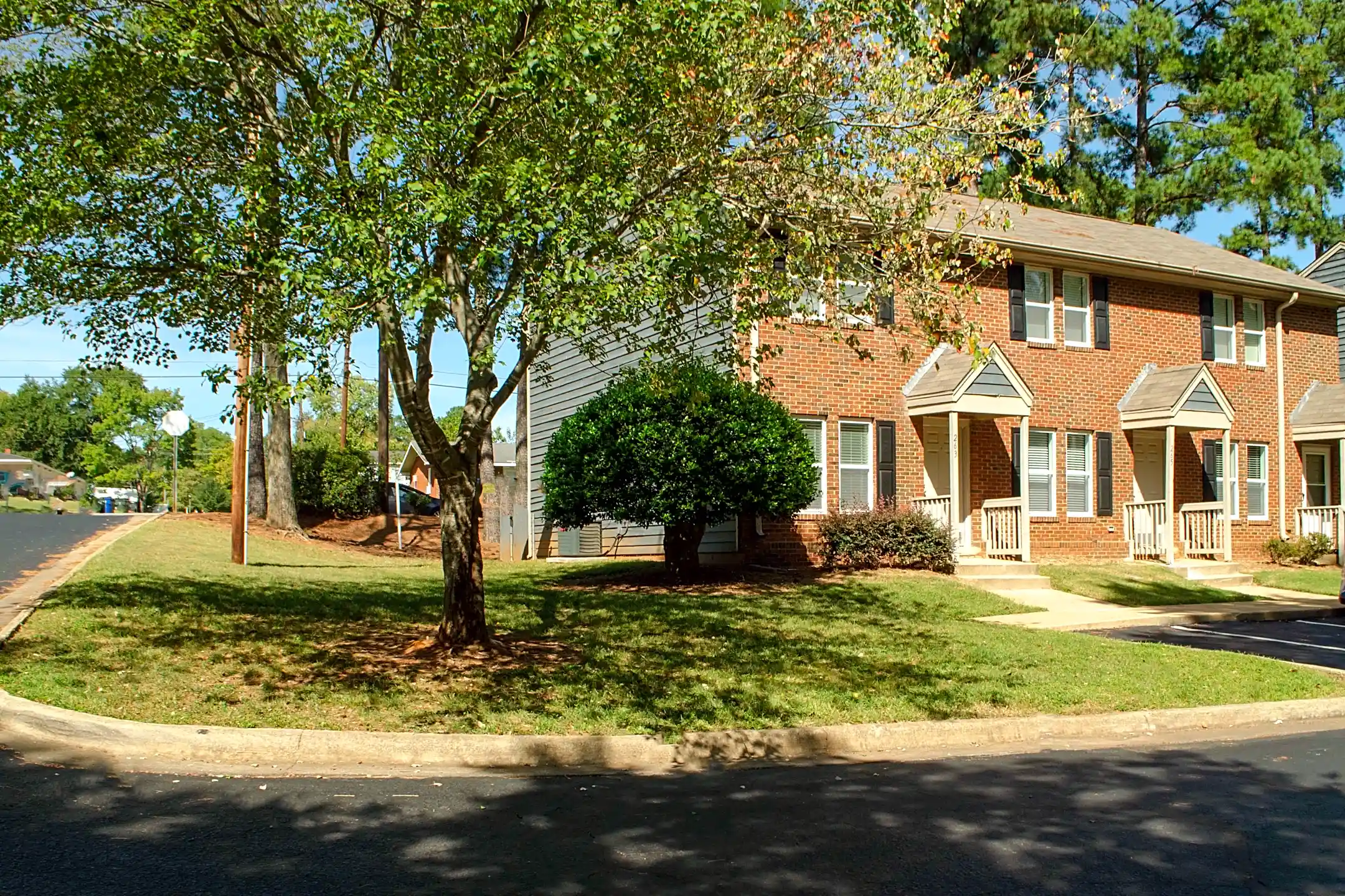 Forest Edge Townhomes Raleigh, NC 27610