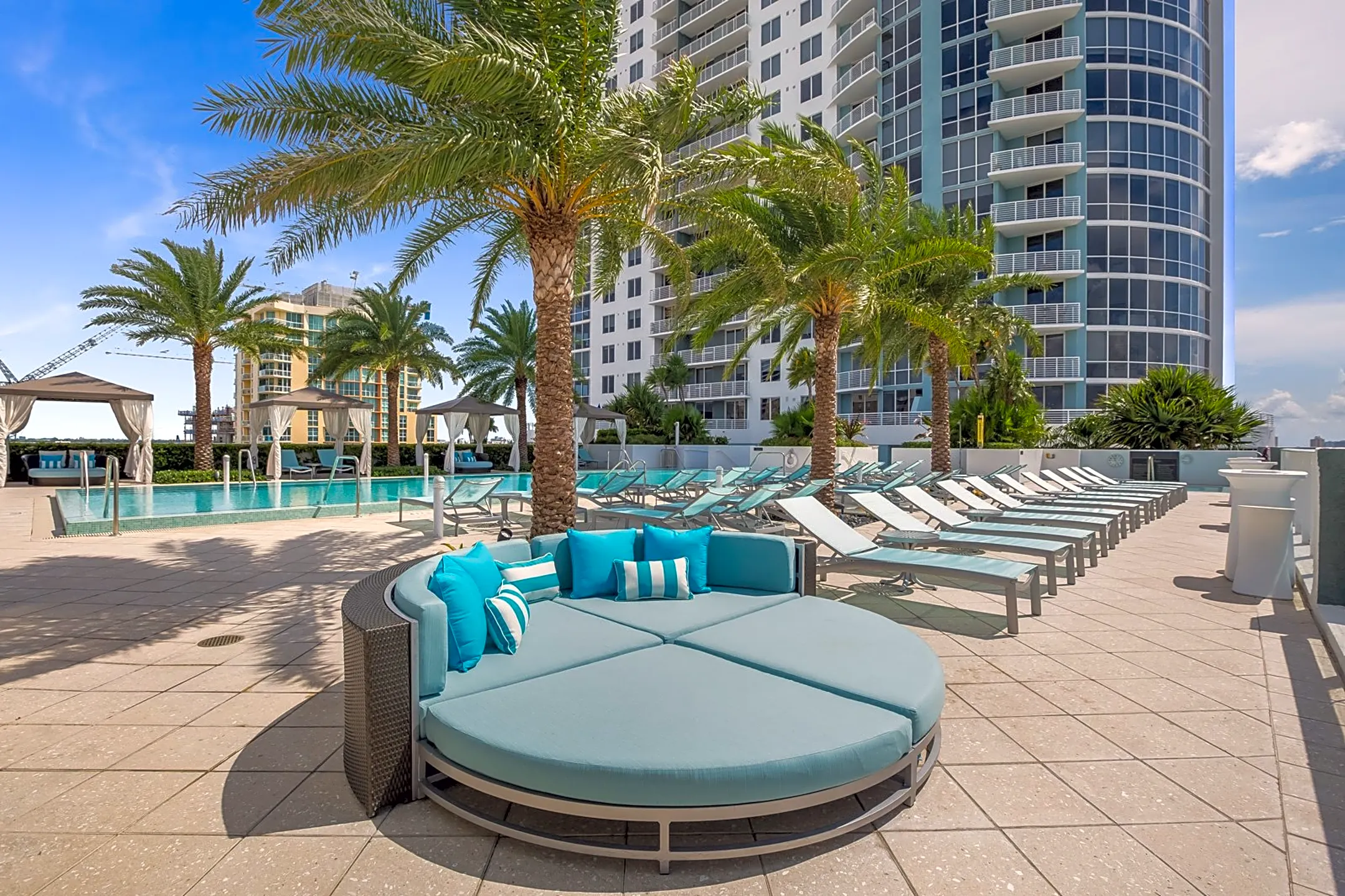 Amaray Las Olas by Windsor - 215 SE 8th Ave | Fort Lauderdale, FL ...