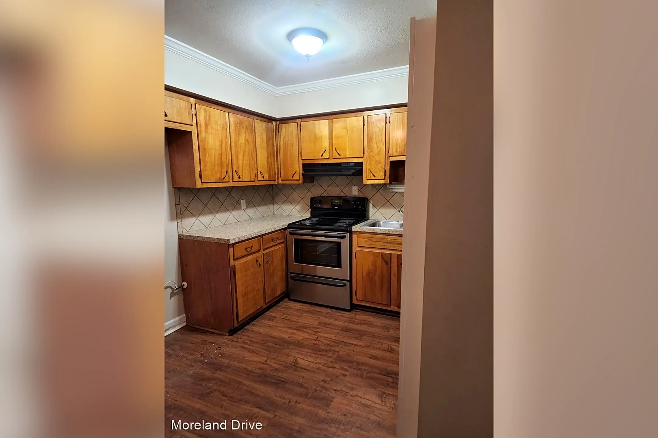 Kitchen - 915 Moreland Dr - Kingsport, TN