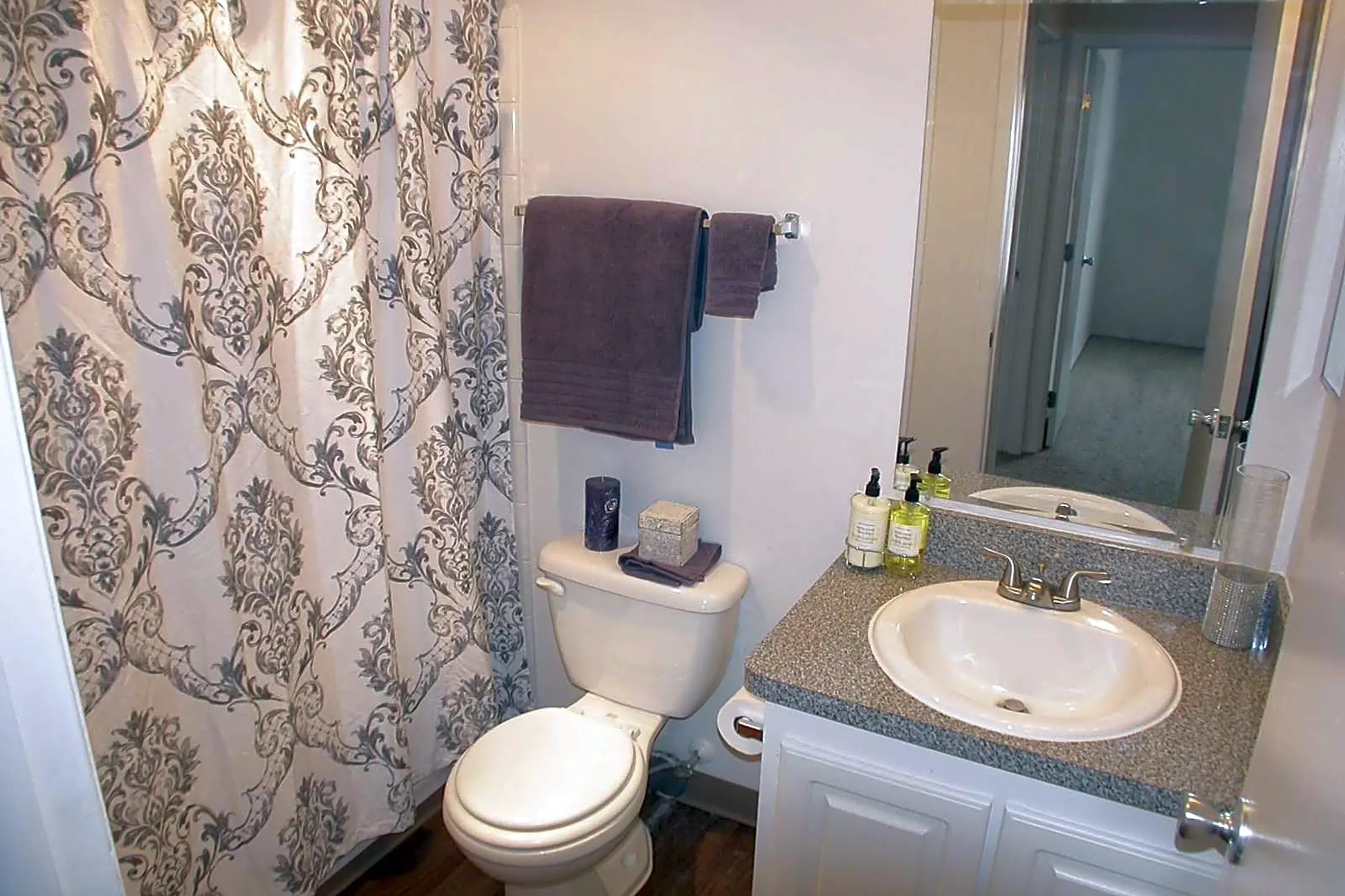 Bathroom - Kensington Park Apartments - New Hudson, MI