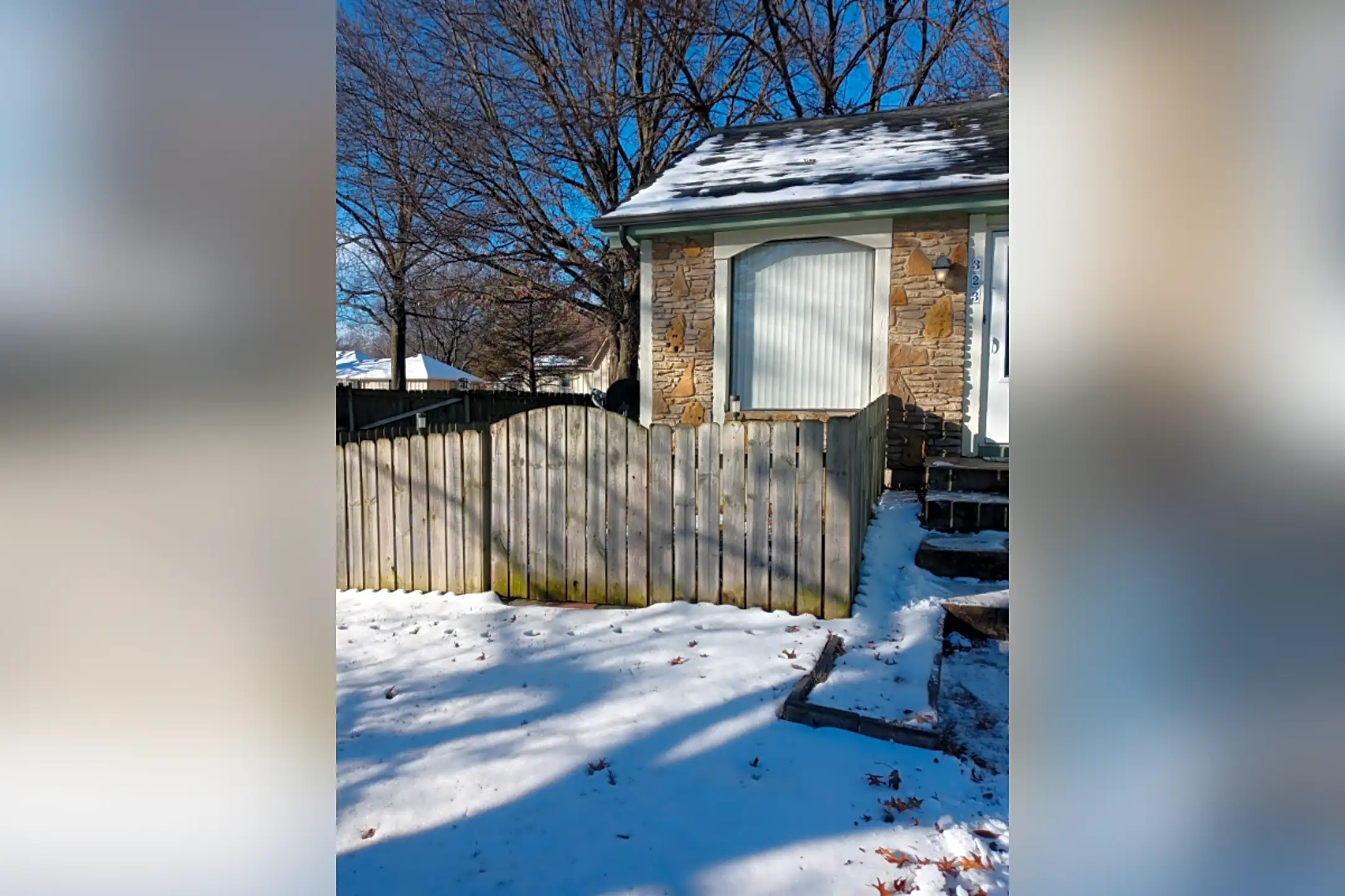 323 S Kenwood St Houses Olathe, KS 66062