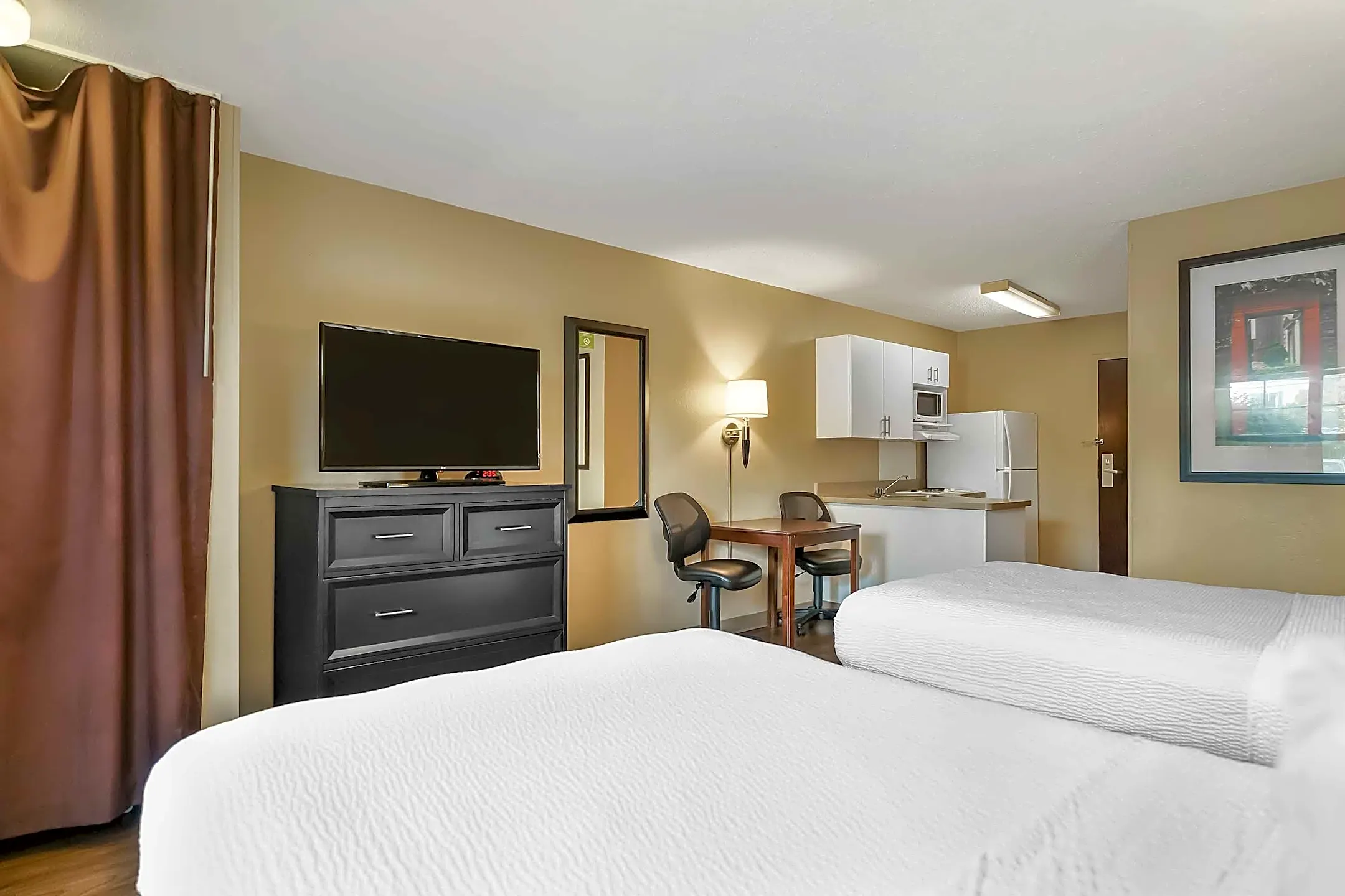 Living Room - Furnished Studio - Chicago - Lansing - Lansing, IL