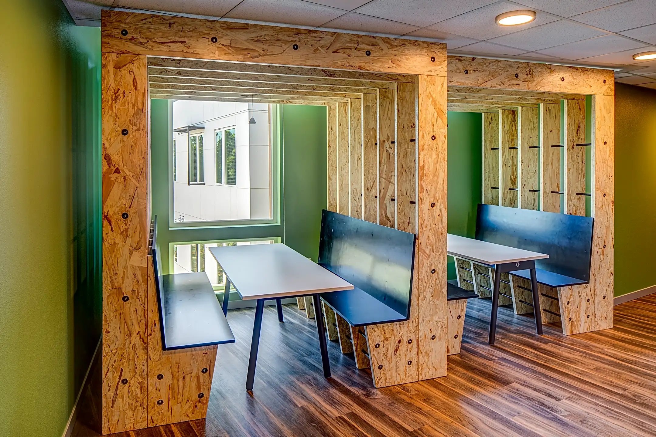 The Flats at Chase 3230 Kinsrow Ave Eugene, OR Apartments for Rent