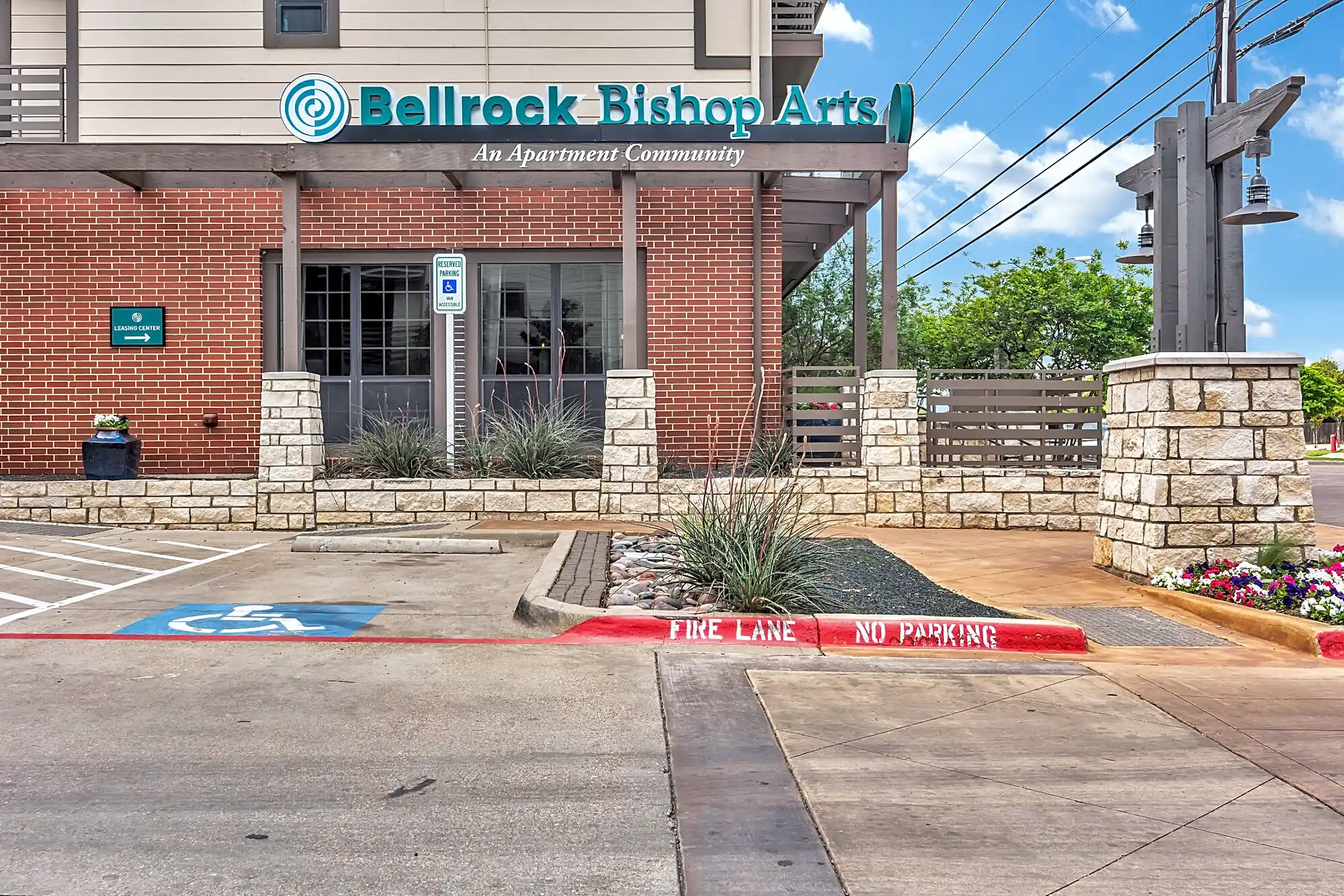 Community Signage - Bellrock Bishop Arts - Dallas, TX