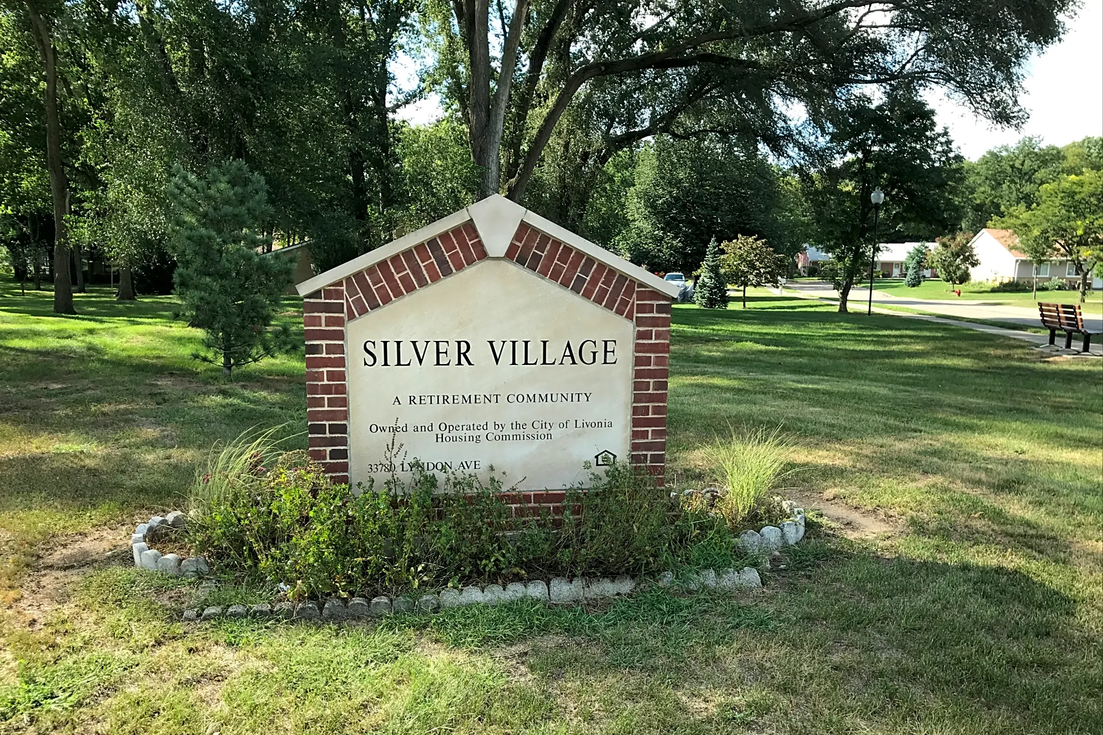 Pool - Silver Village - Livonia, MI