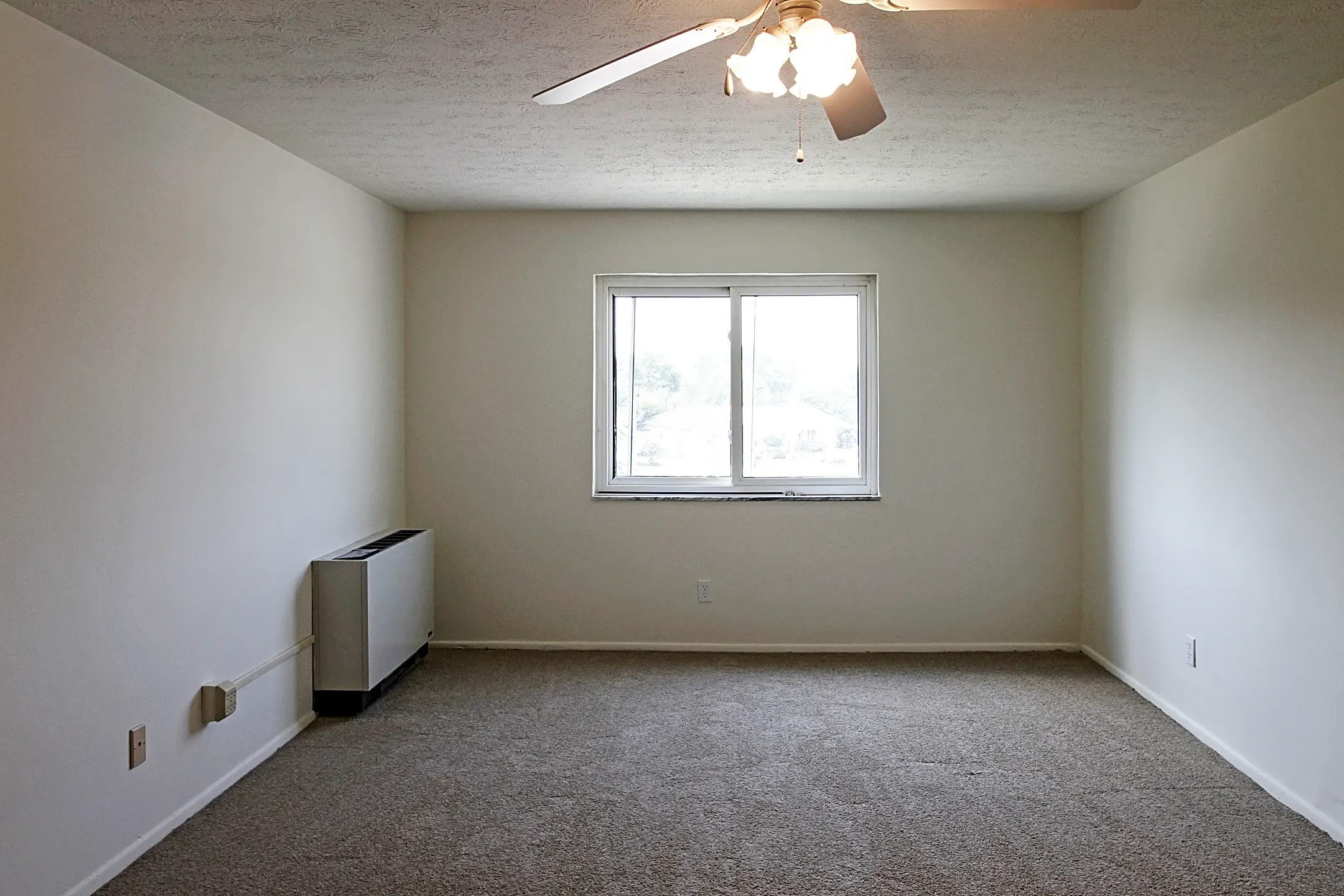 Mayland Towers Apartments Cleveland, OH 44124