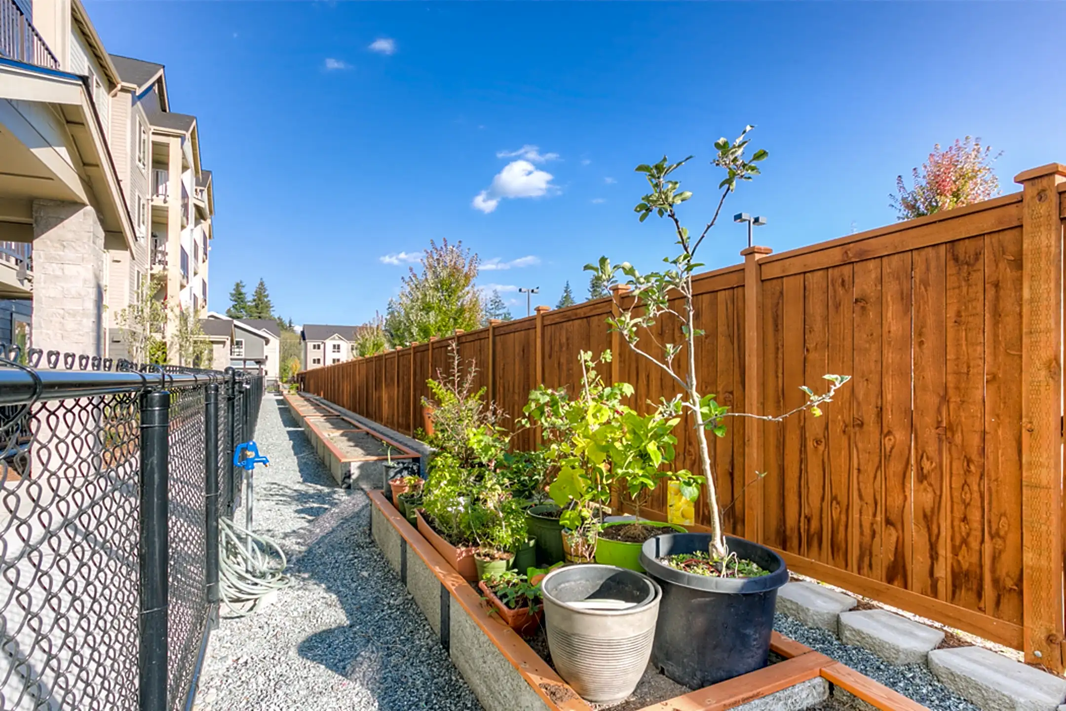 Puget Park Apartments Everett, WA 98208