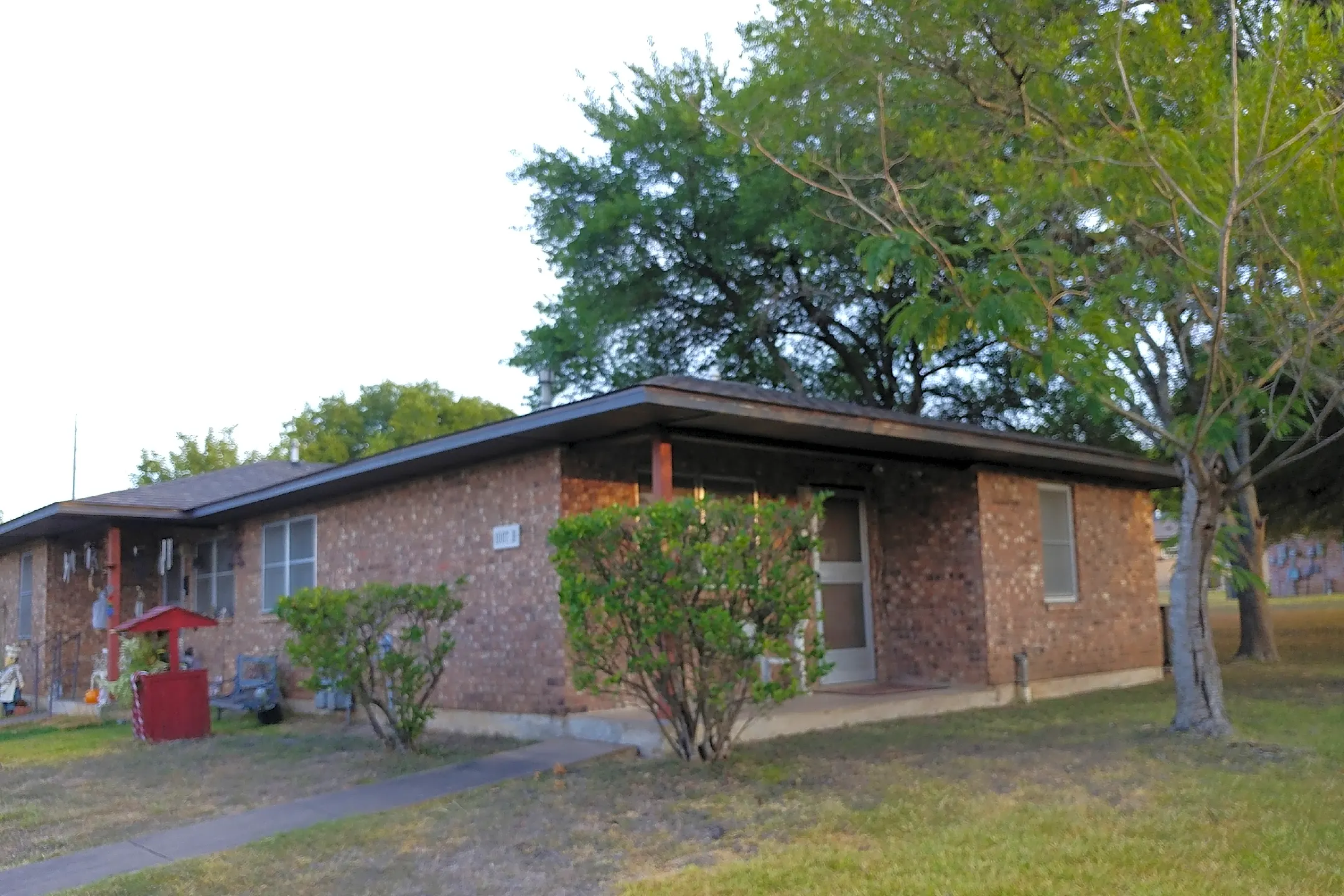 Bouldin Oaks Apartments Austin Texas