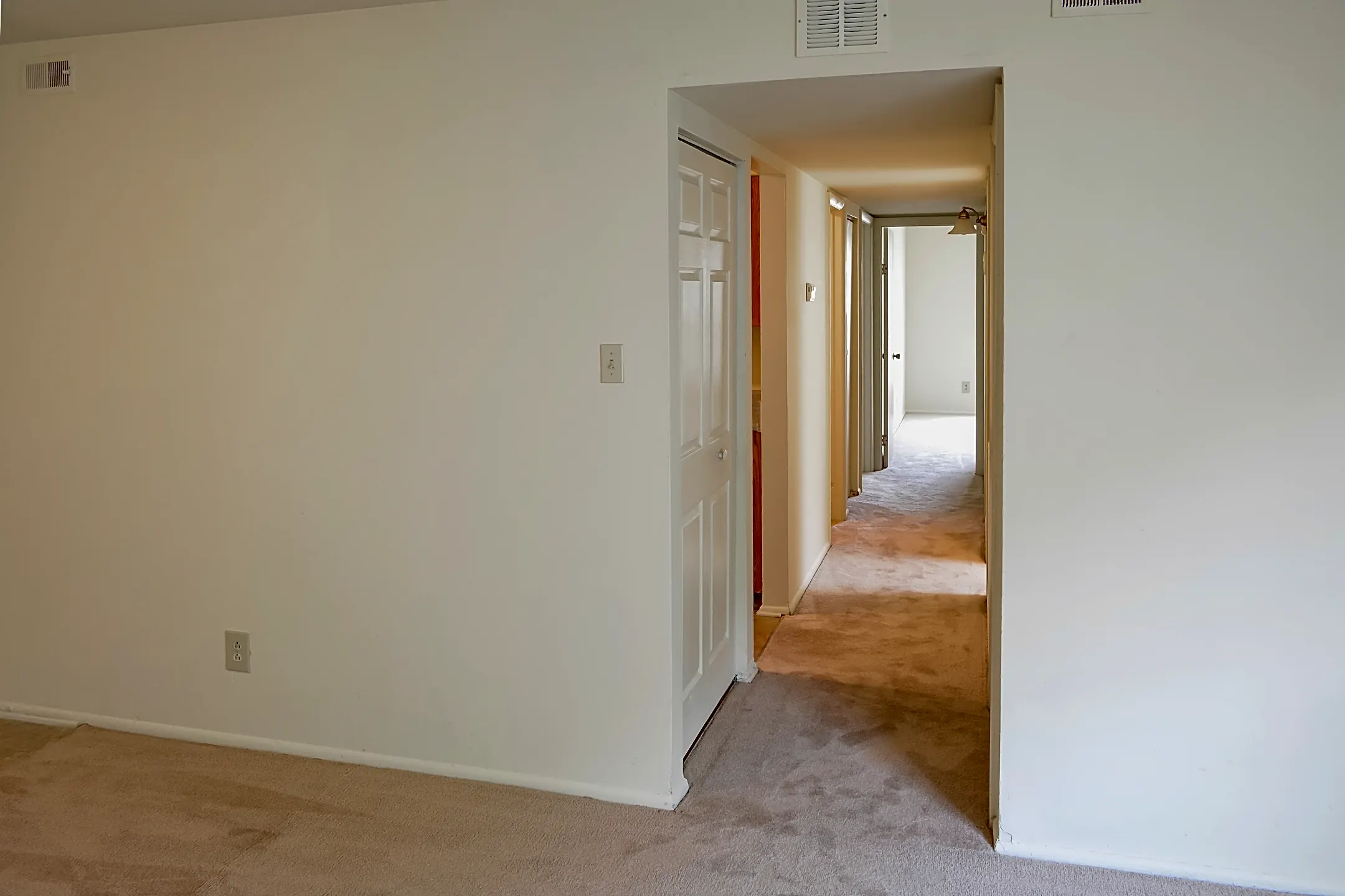 Stone Ridge Apartments 6200 Hightower Rd Portsmouth, VA Apartments