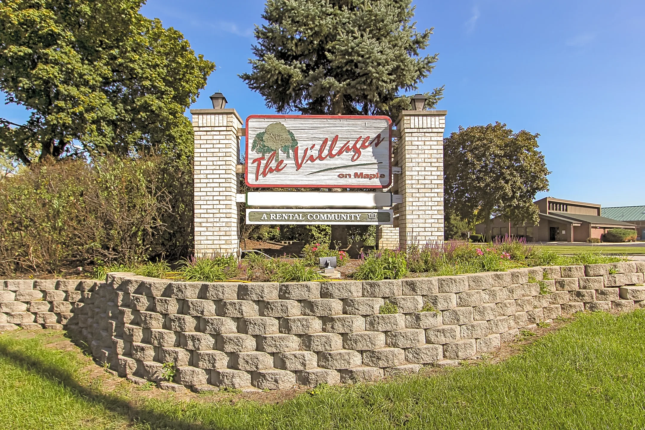 Community Signage - The Villages On Maple - Lisle, IL