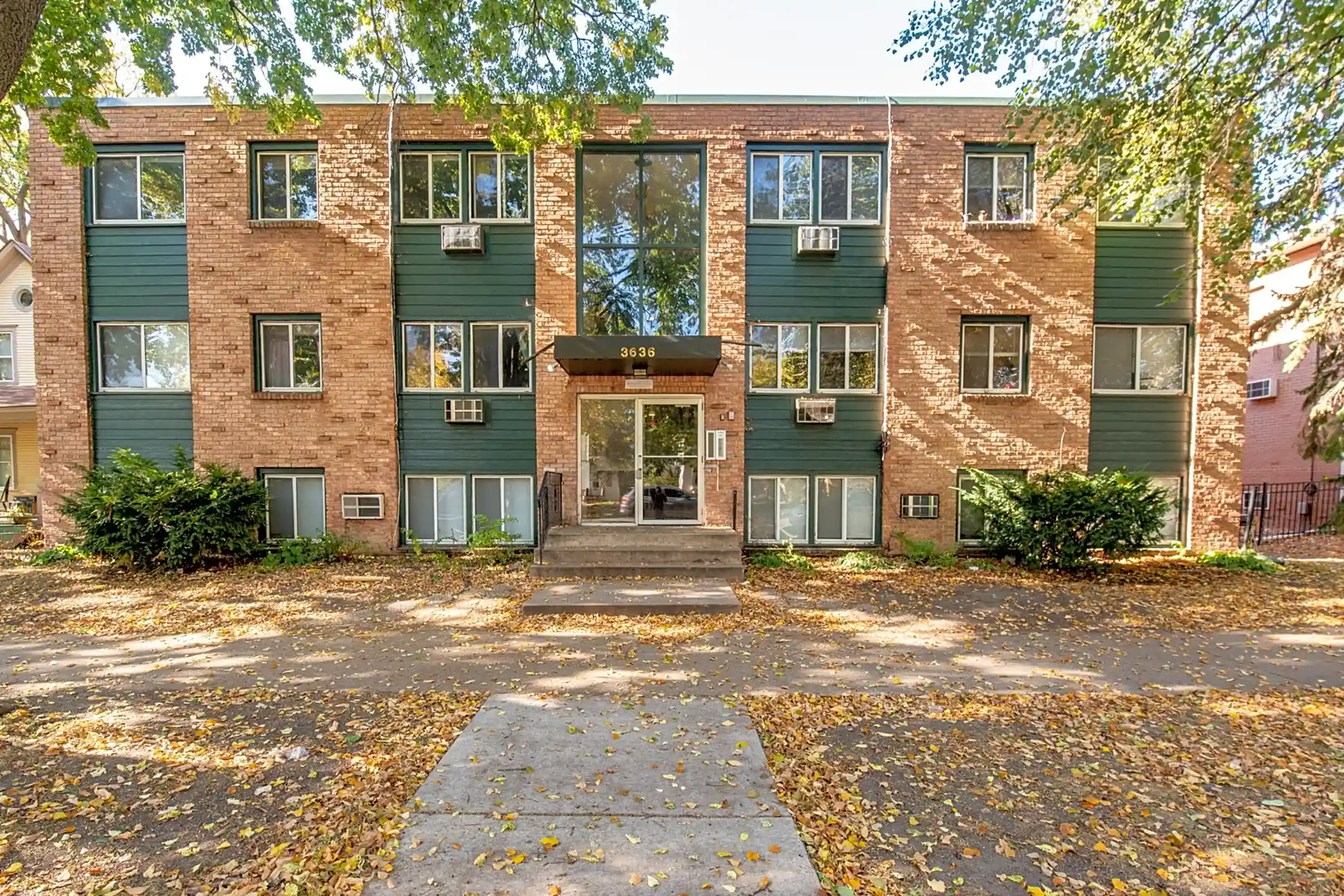 3636 Minnehaha Ave Houses Minneapolis, MN 55406