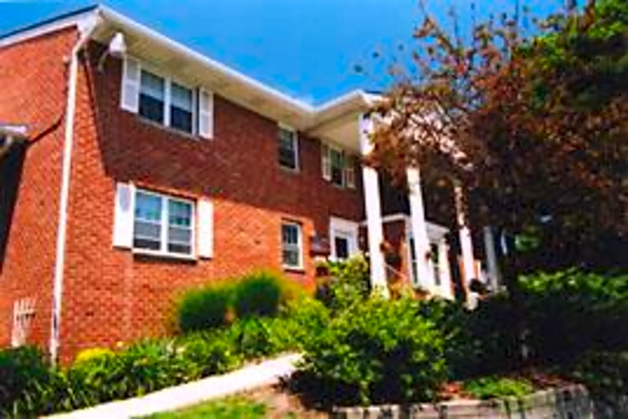 The Harbour Club 161 Milligan Rd West Babylon, NY Apartments for