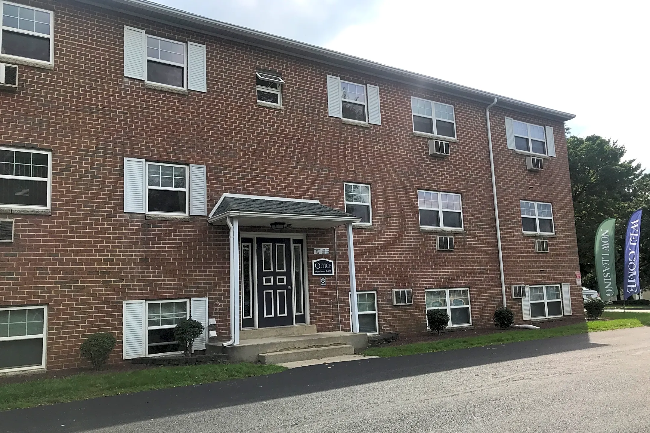 Hanover Manor Apartments - Carlisle, PA 17013