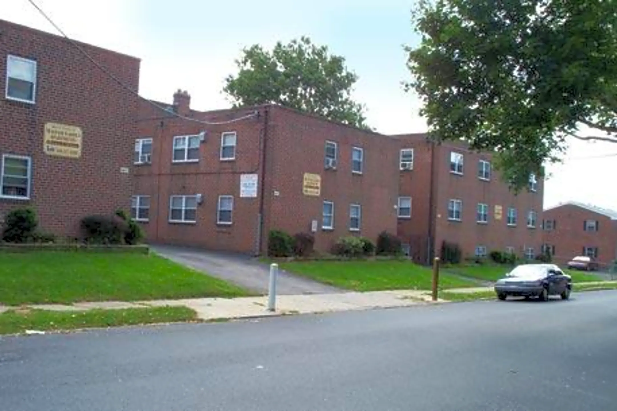 Mayfair Garden Apartments 661537 Charles Street Philadelphia, PA