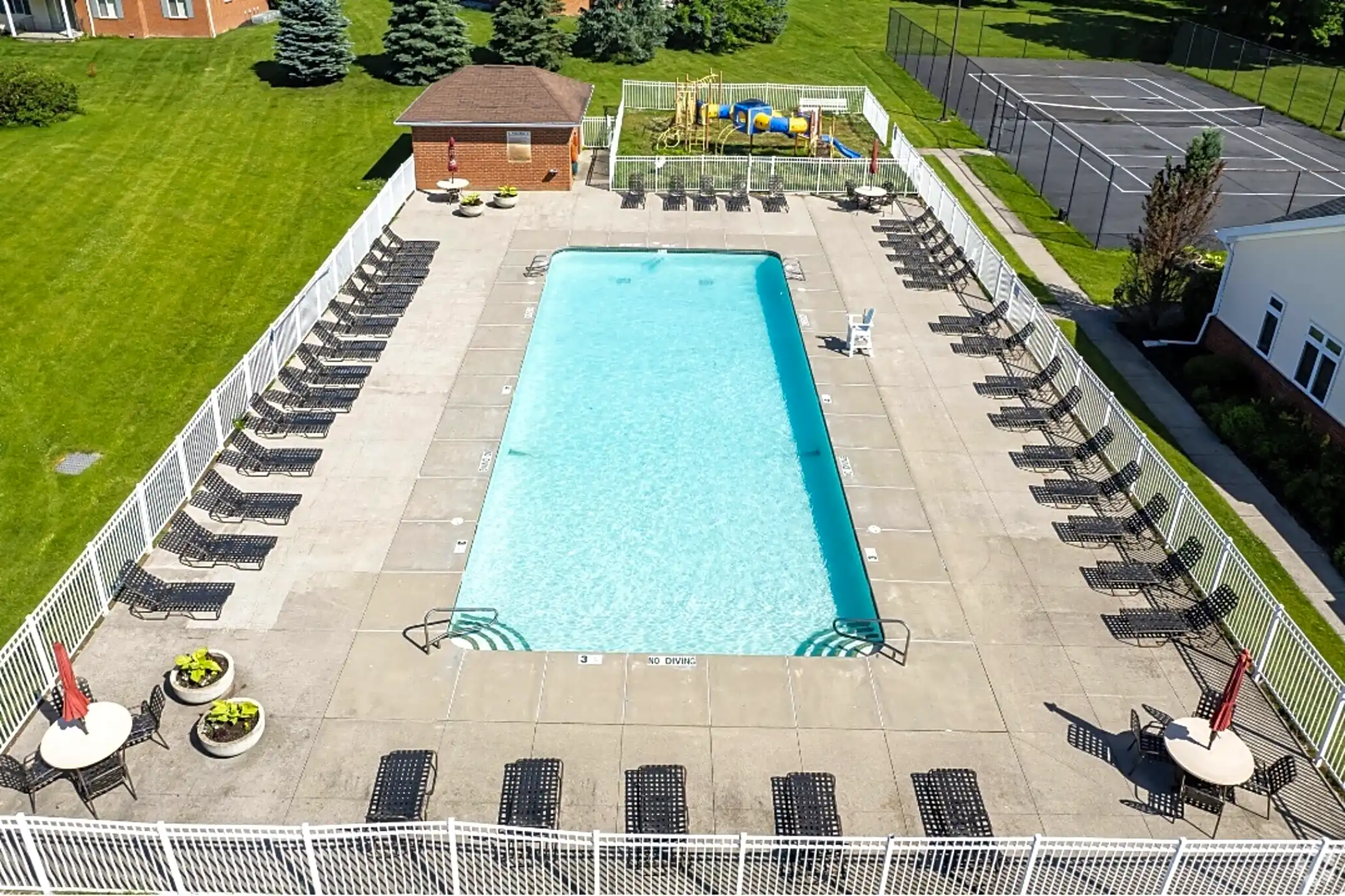 CenterPointe Apartments & Townhomes Canandaigua, NY 14424