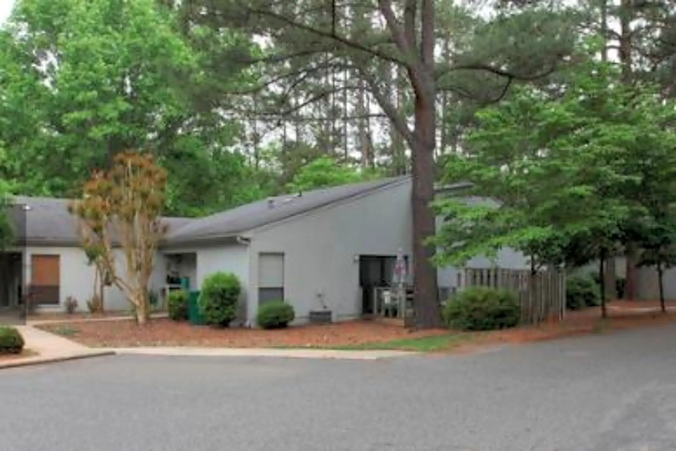 Creekside Apartments 25 Creekside Cir Pittsboro, NC Apartments for