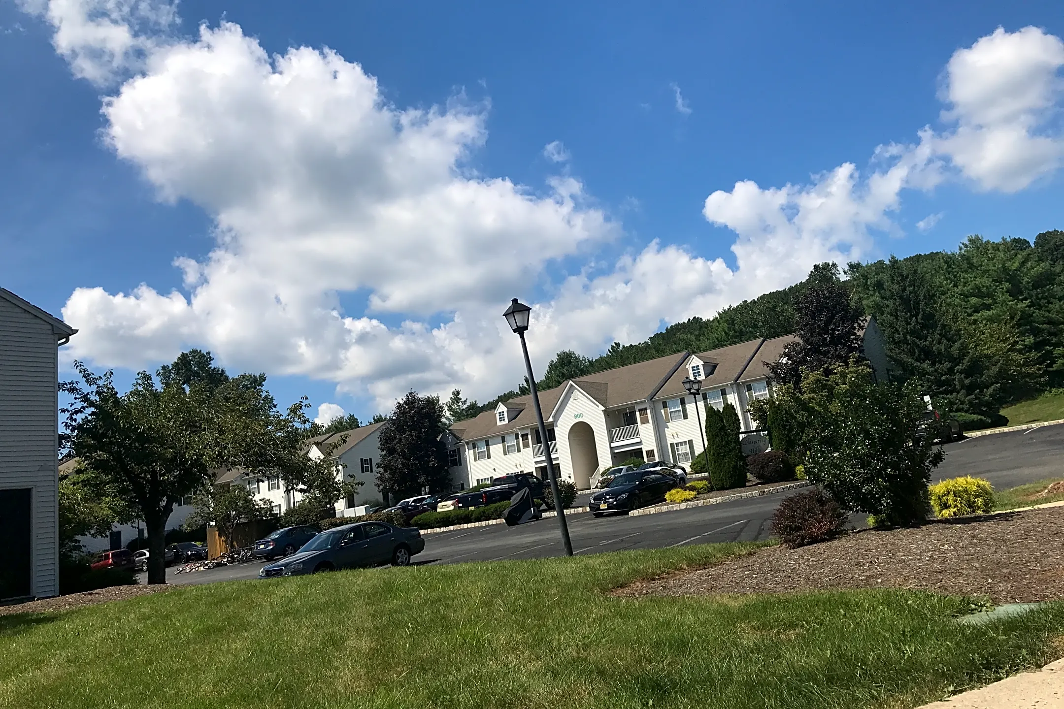 Whispering Hills Apartments - Warren, NJ 07059