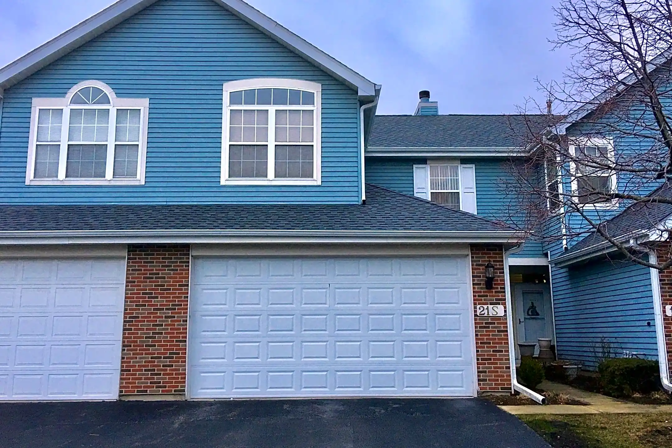 21 S Oakhurst Dr Aurora, IL Townhomes for Rent Rent.