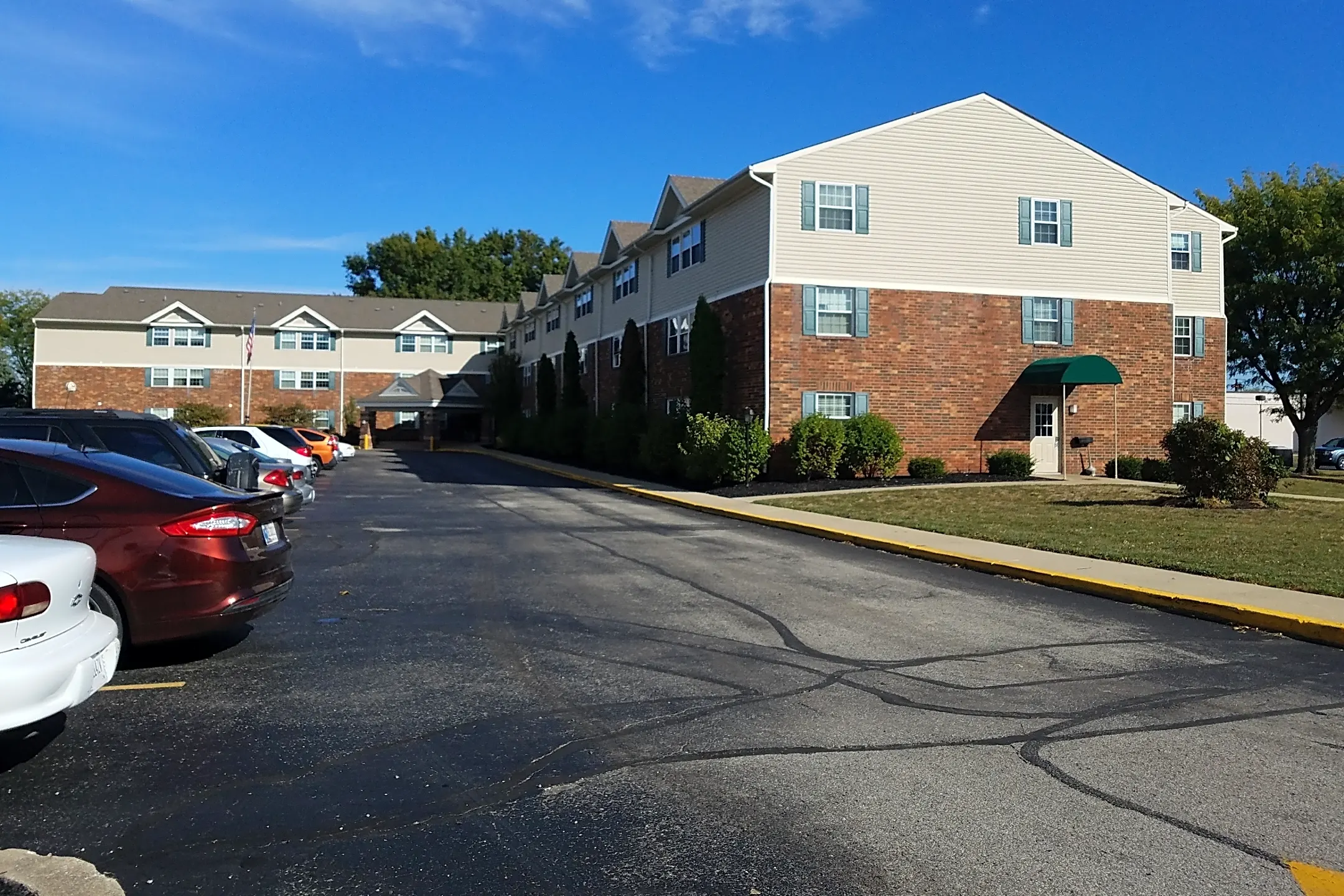 Skybird Manor Apartments - 302 E 10TH ST | Greensburg, IN Apartments ...