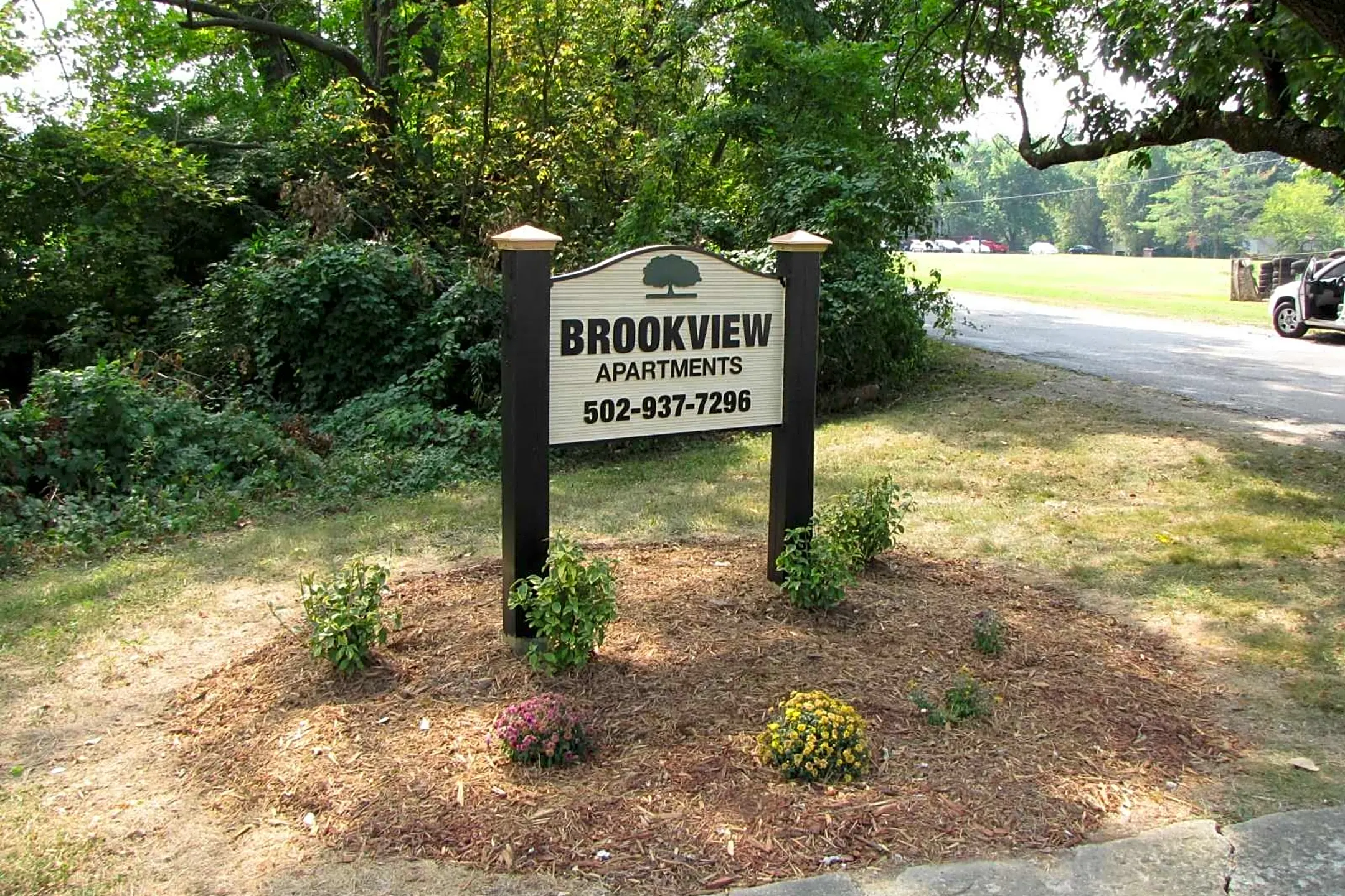 Brookview Apartments - Louisville, KY